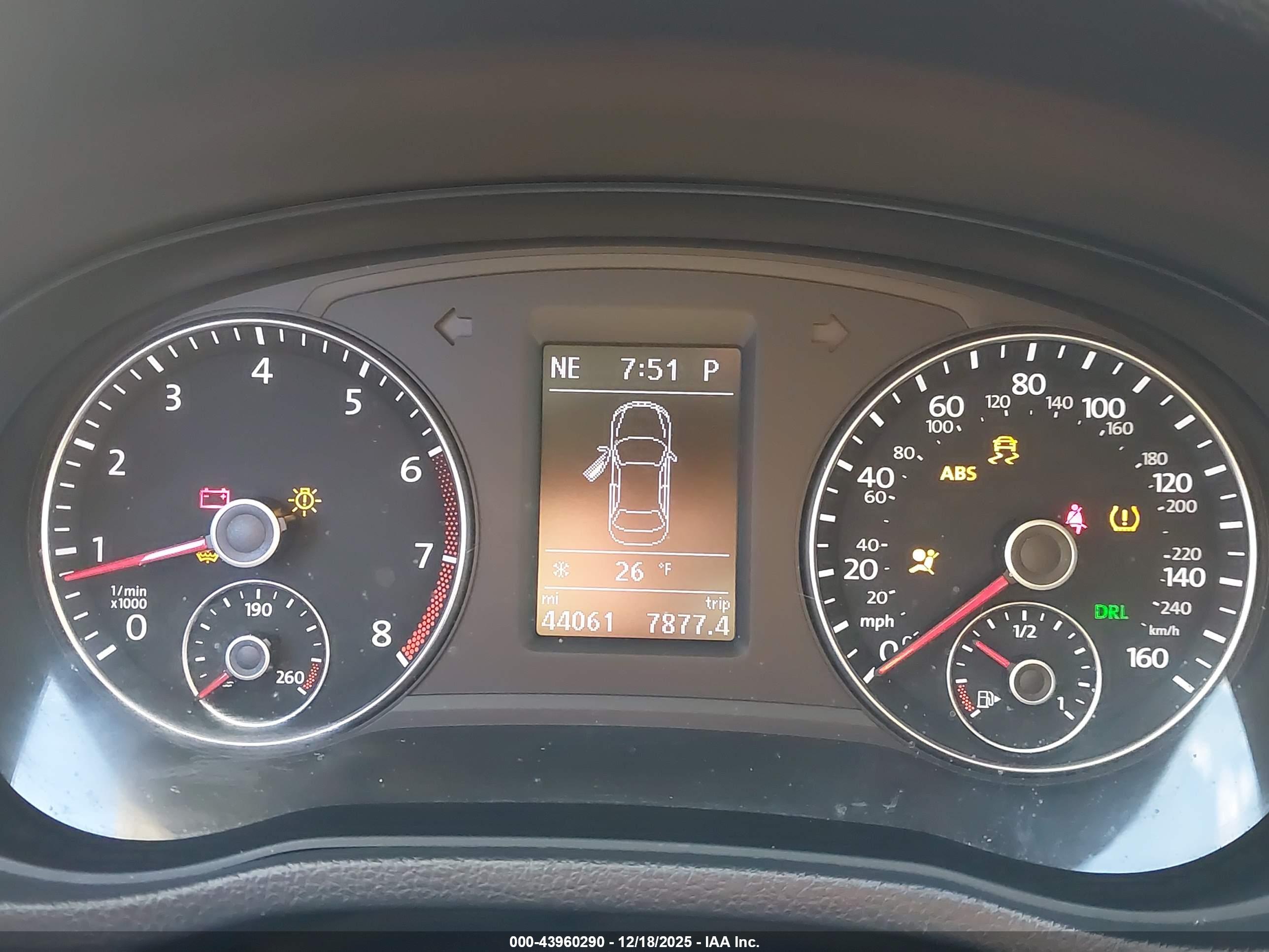 VOLKSWAGEN PASSAT image 7