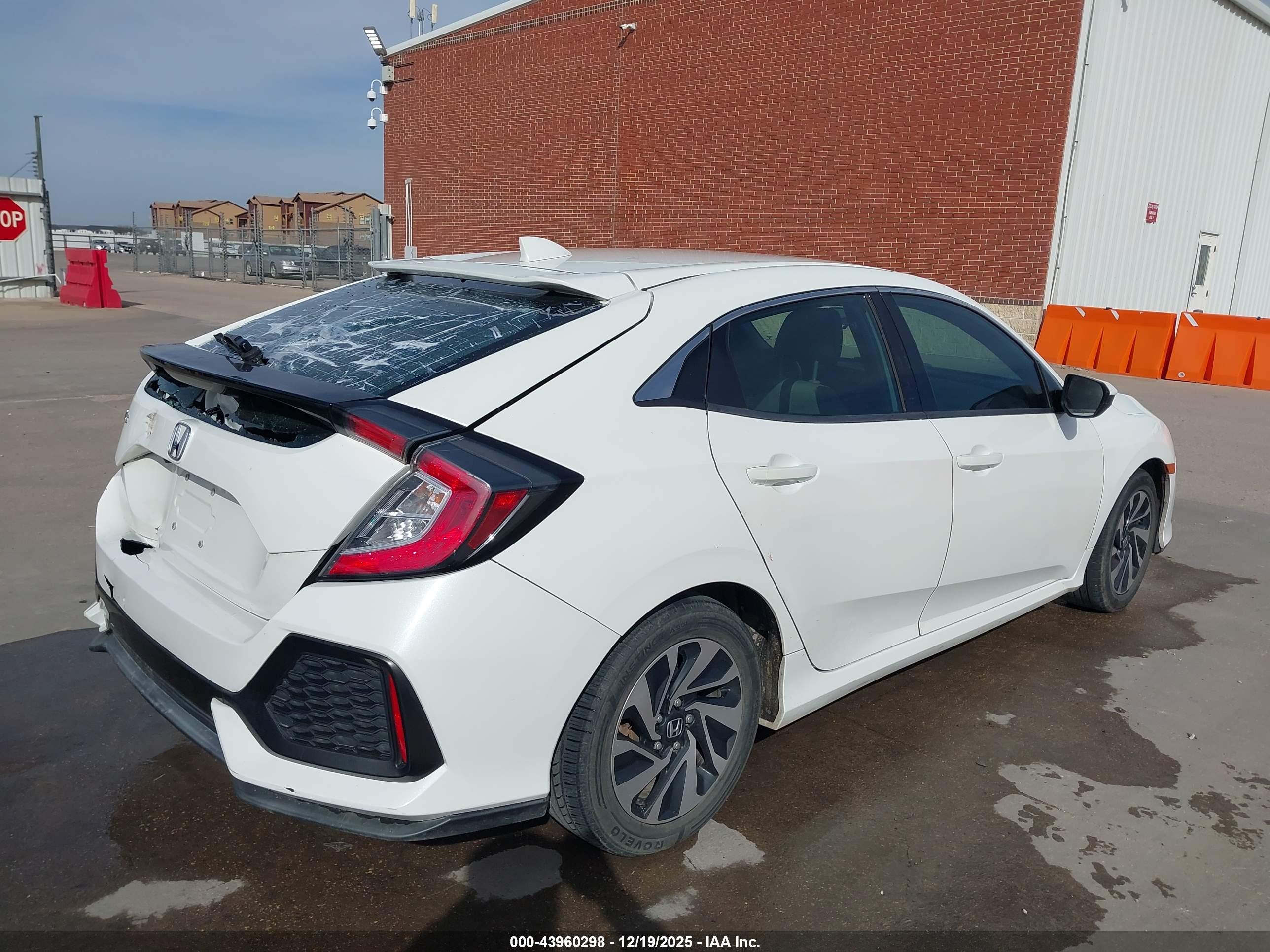 HONDA CIVIC image 4