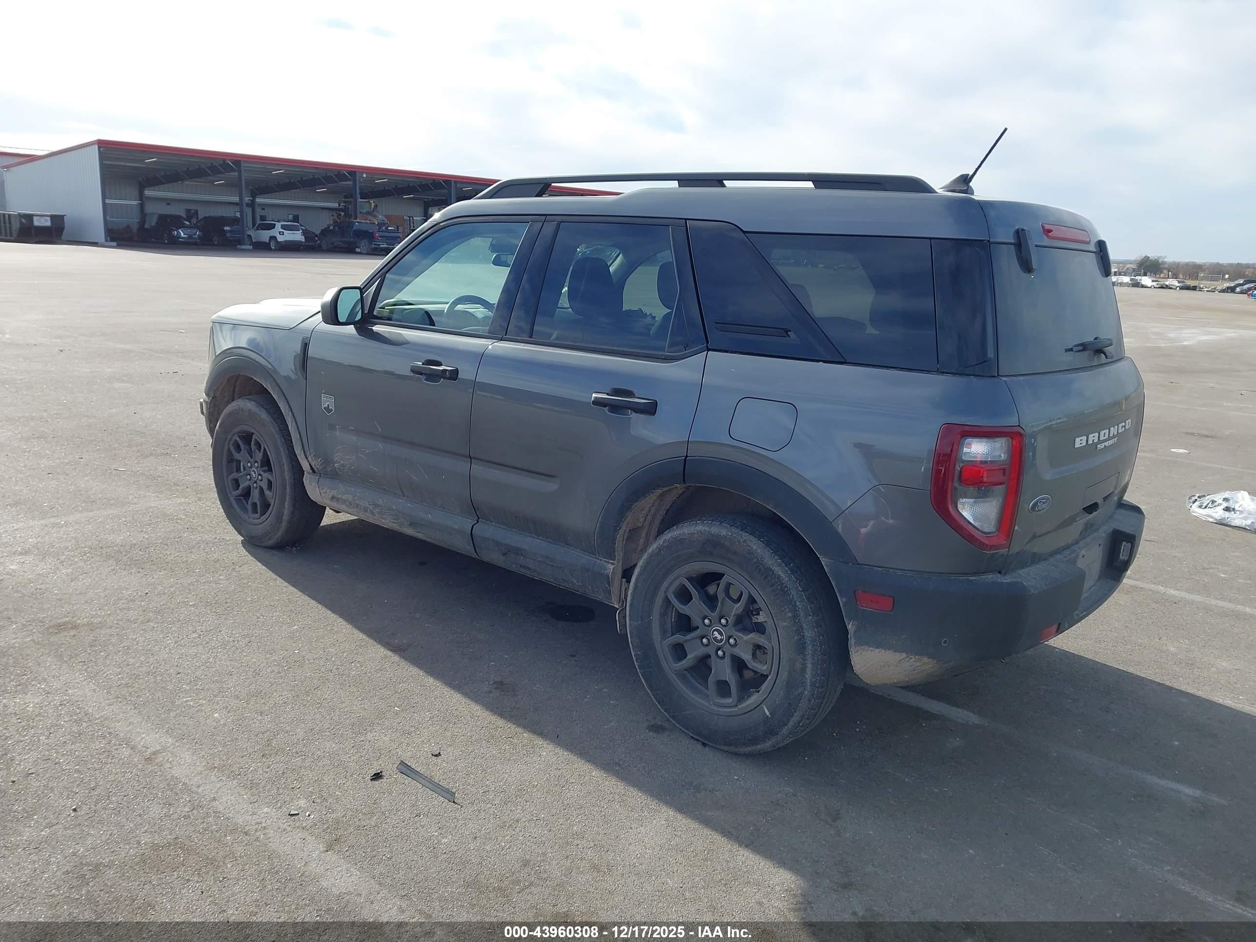 FORD BRONCO image 3