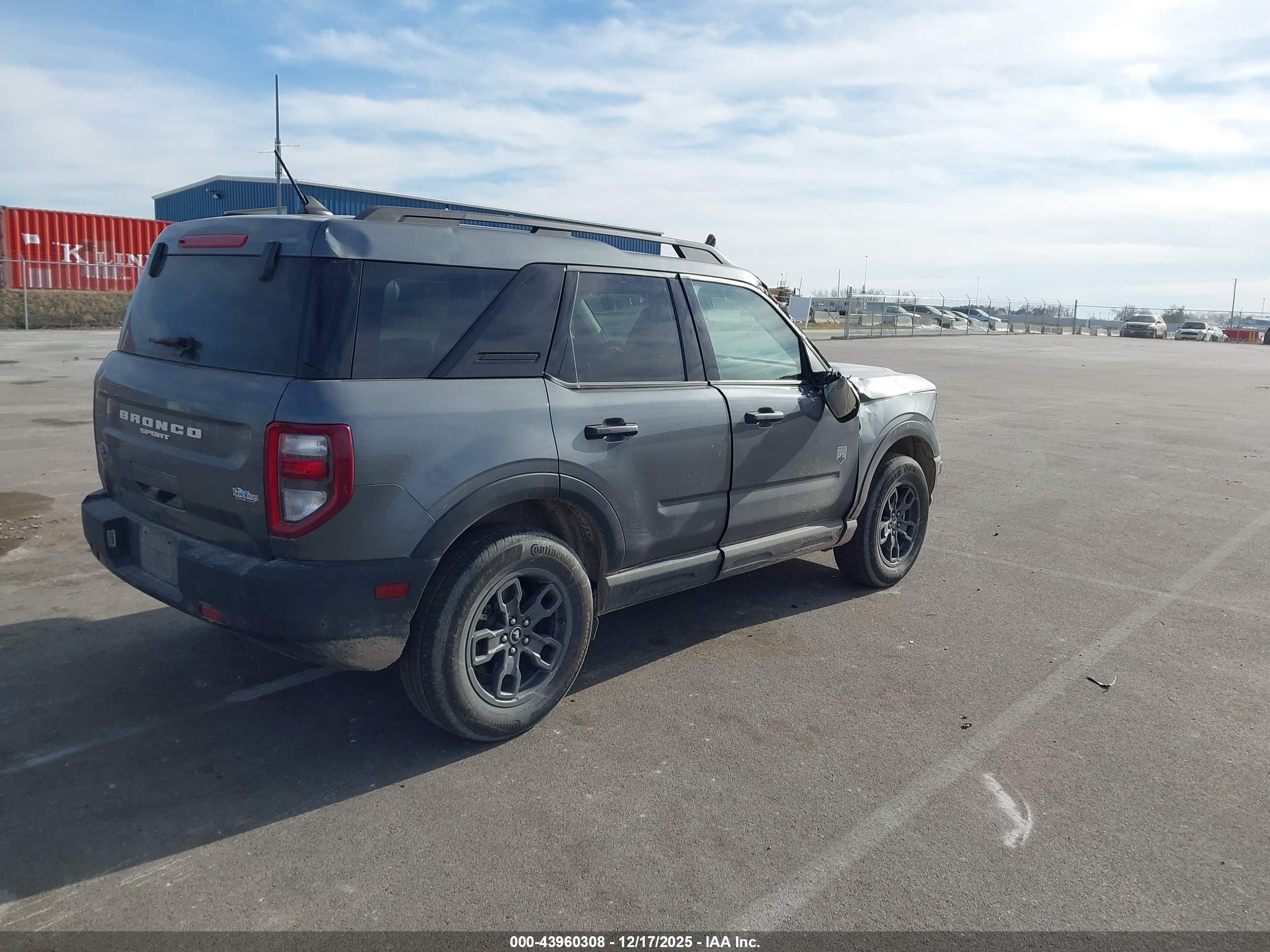 FORD BRONCO image 4