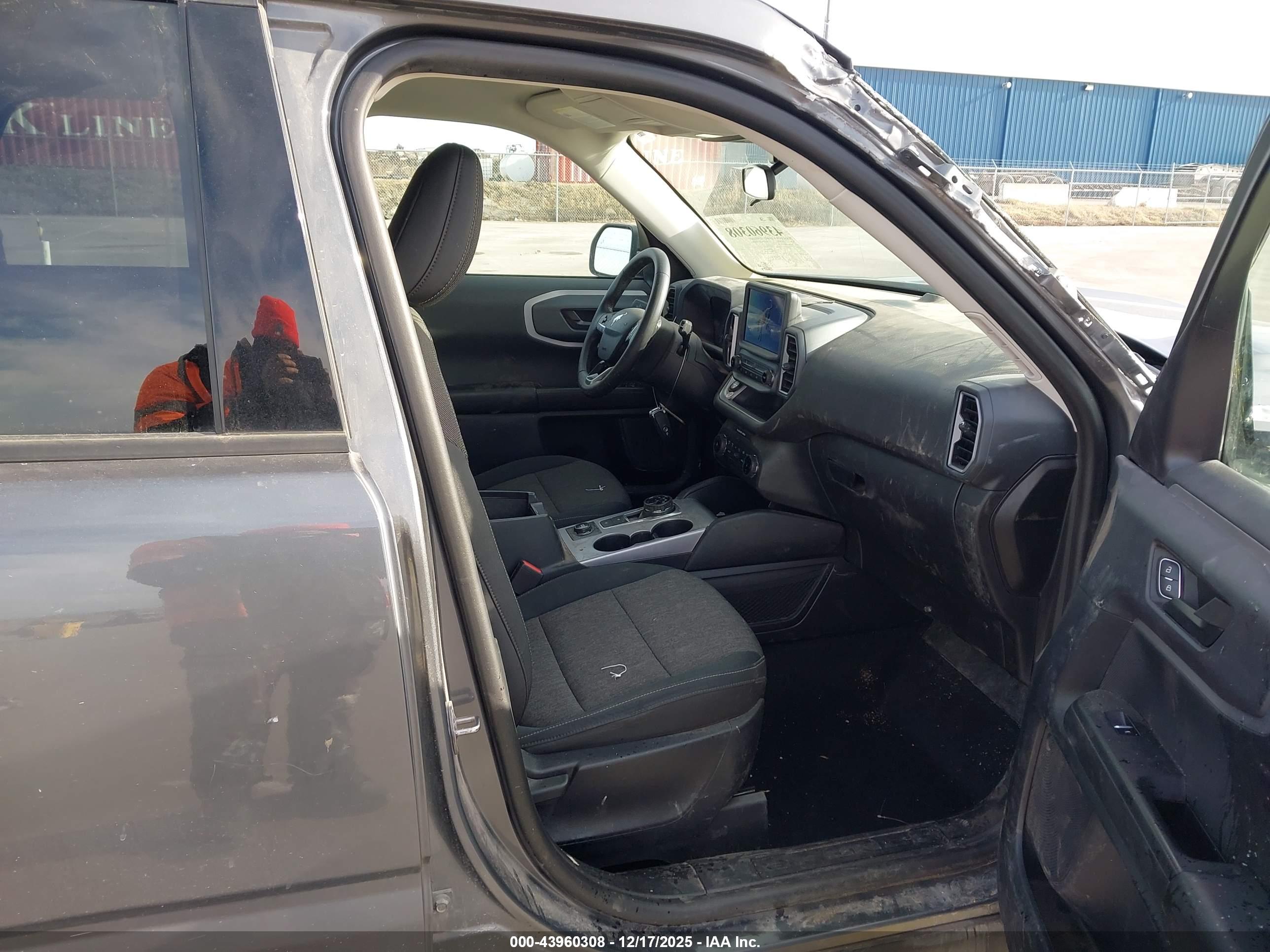 FORD BRONCO image 5