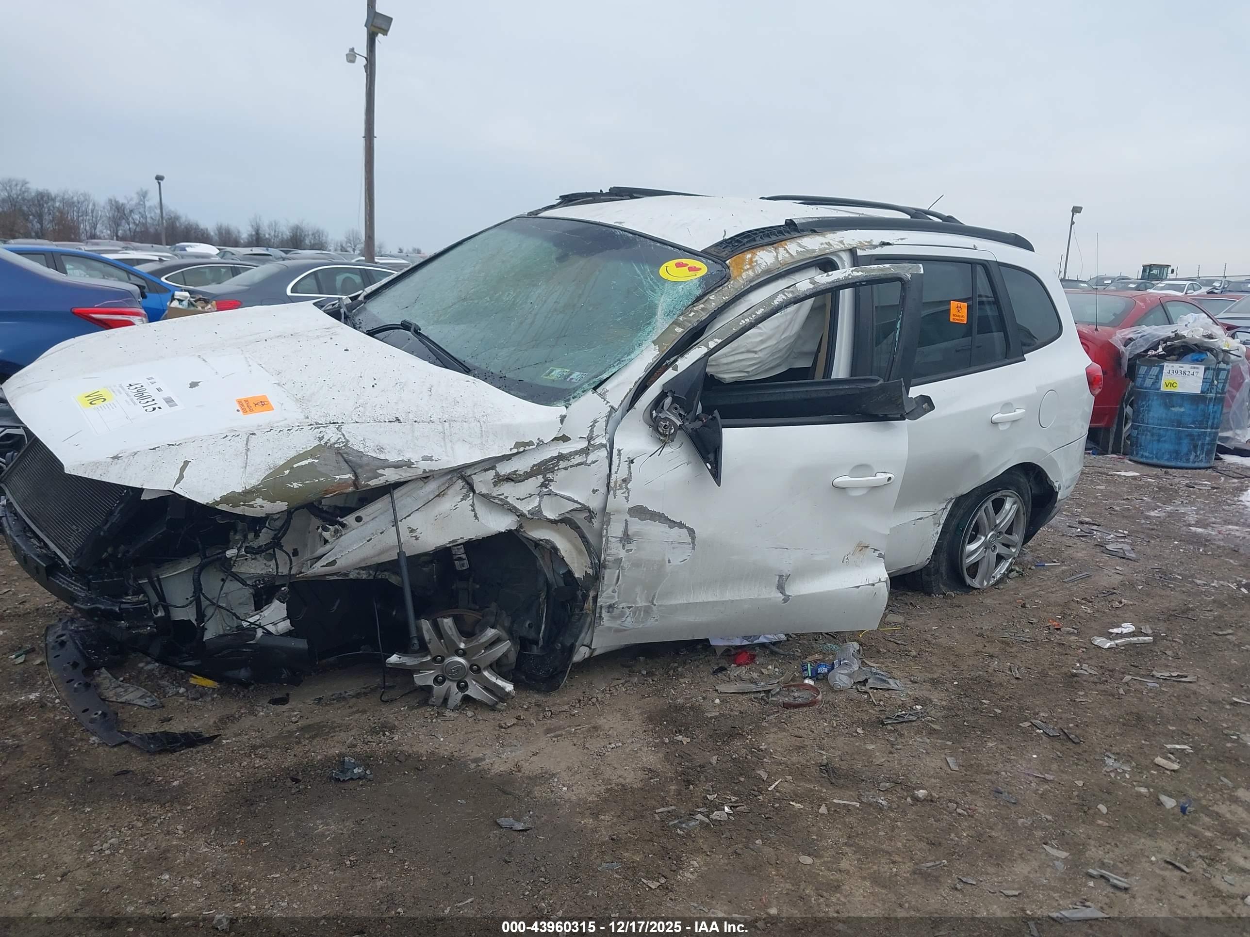 HYUNDAI SANTA image 6