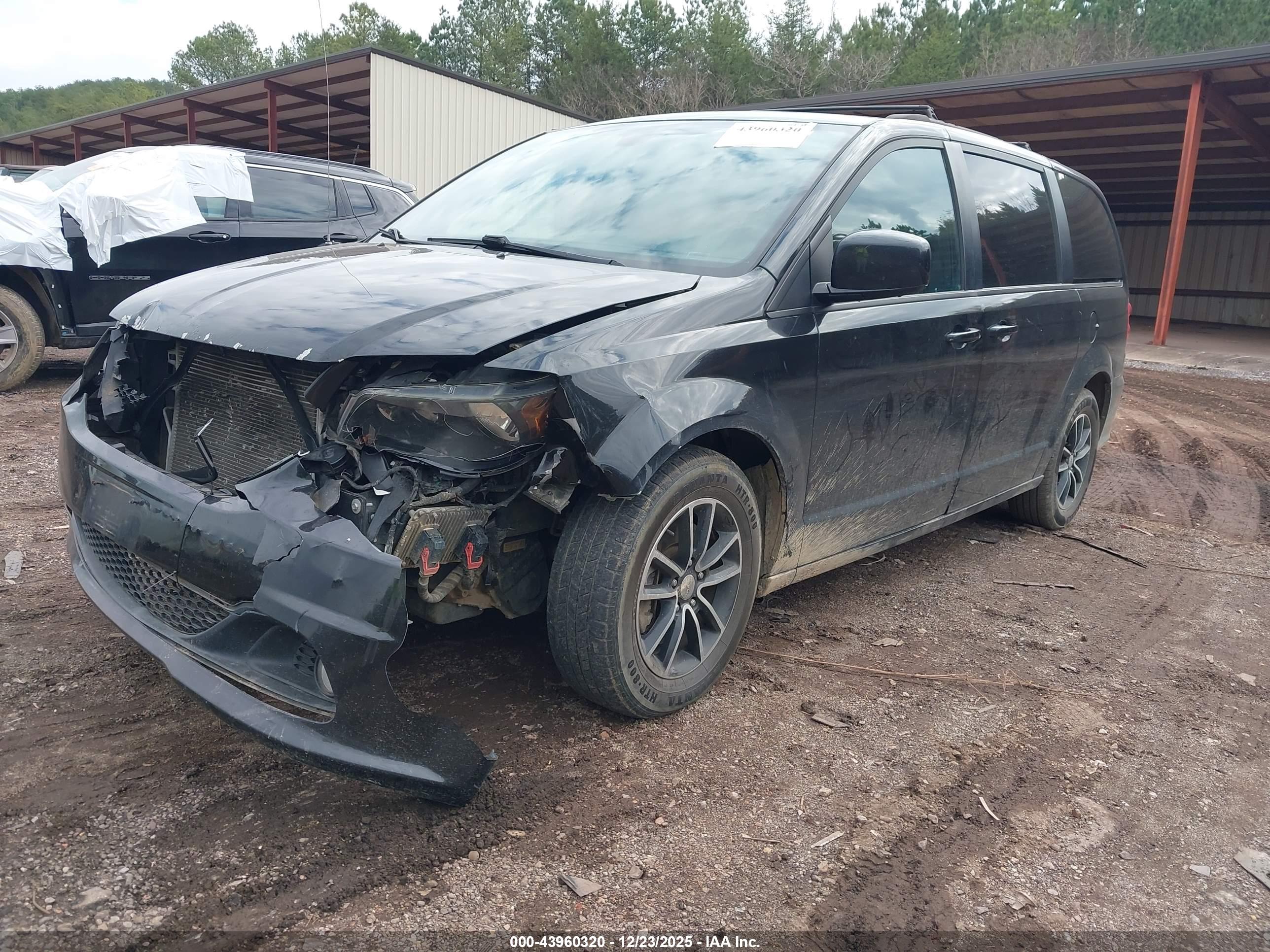 DODGE GRAND image 2
