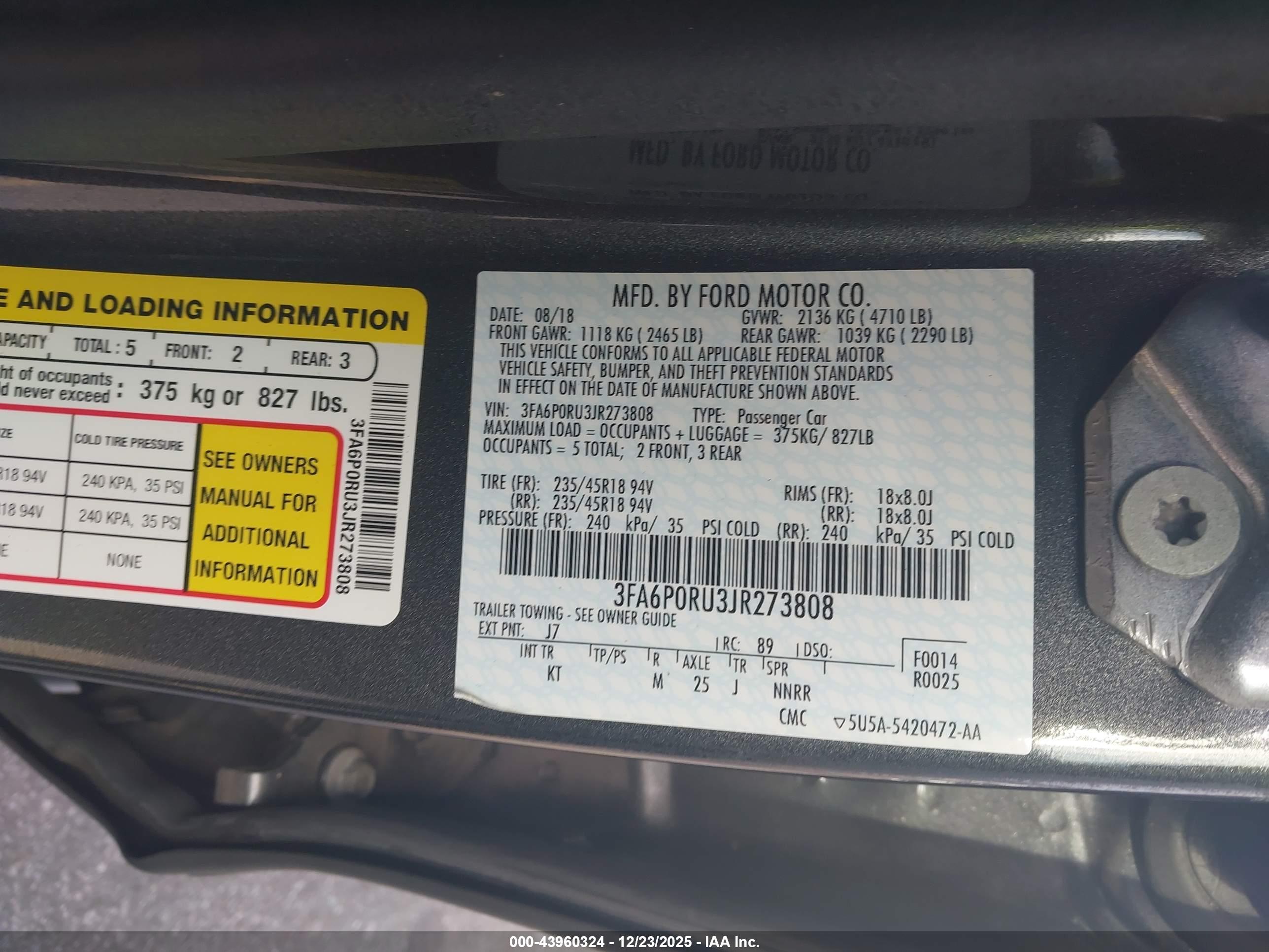 FORD FUSION image 9