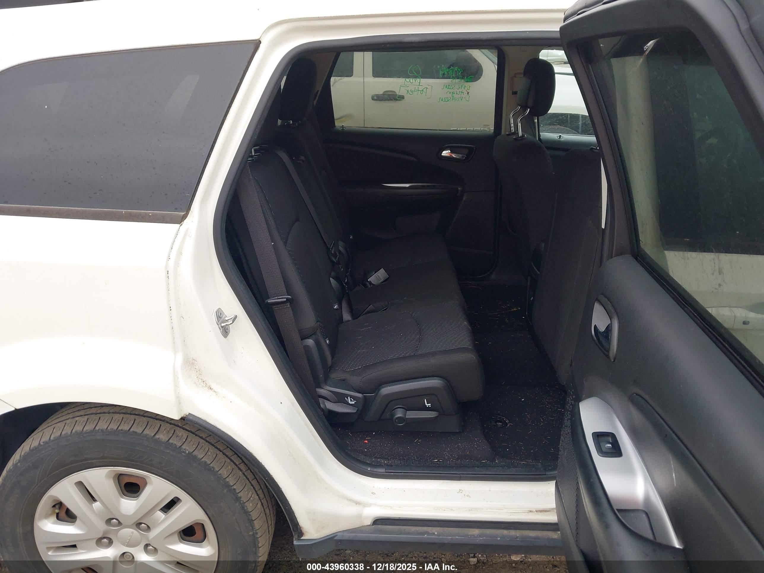 DODGE JOURNEY image 8