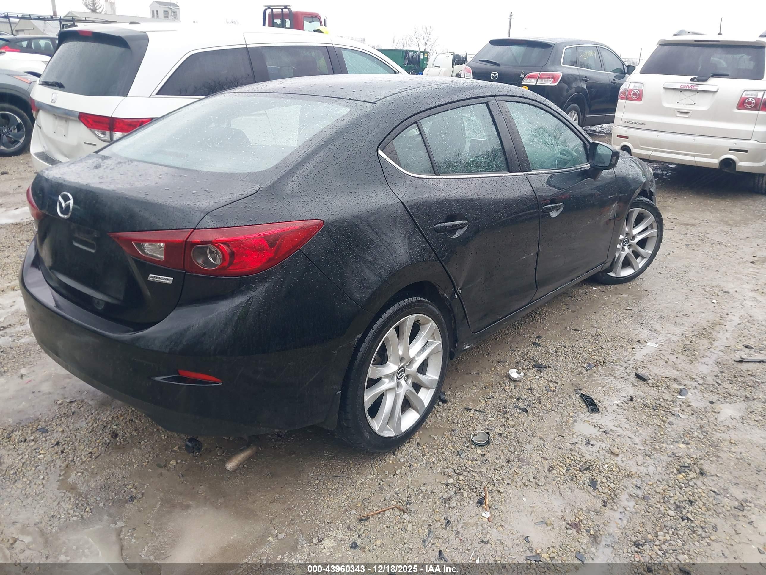 MAZDA MAZDA3 image 4