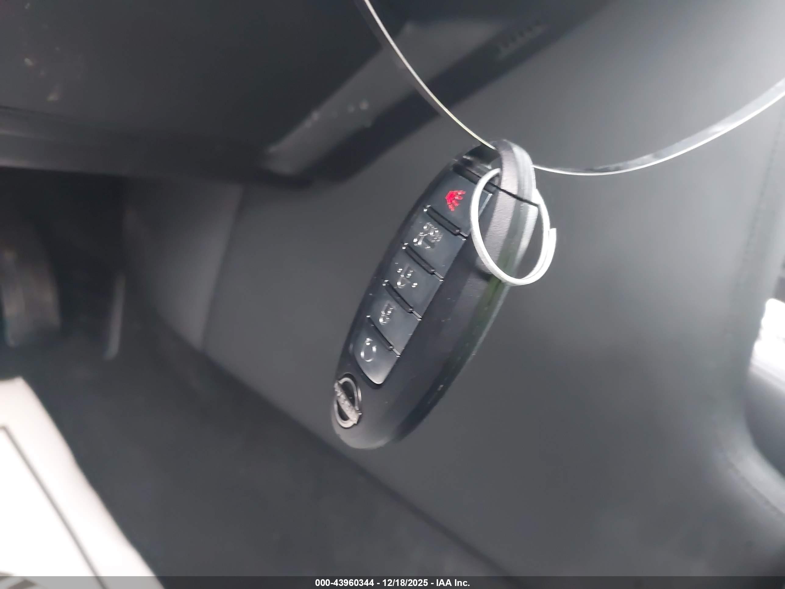 NISSAN ARMADA image 11