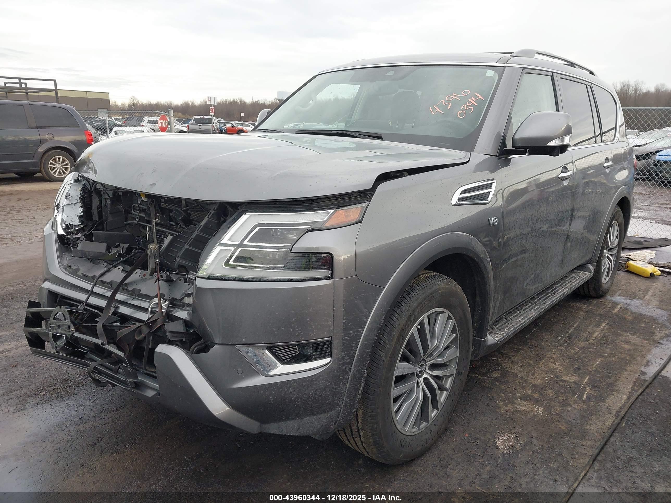 NISSAN ARMADA image 2
