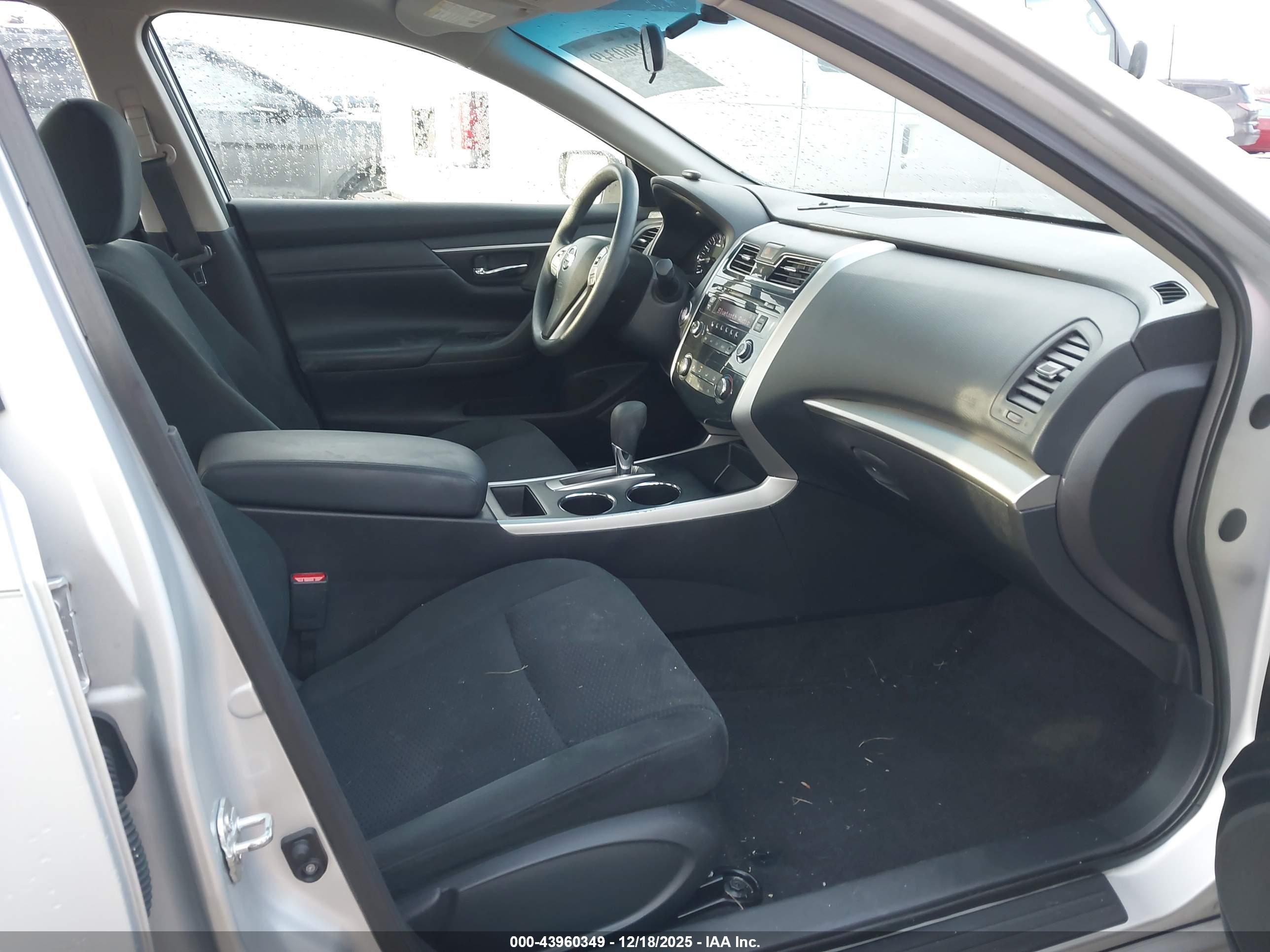 NISSAN ALTIMA image 5