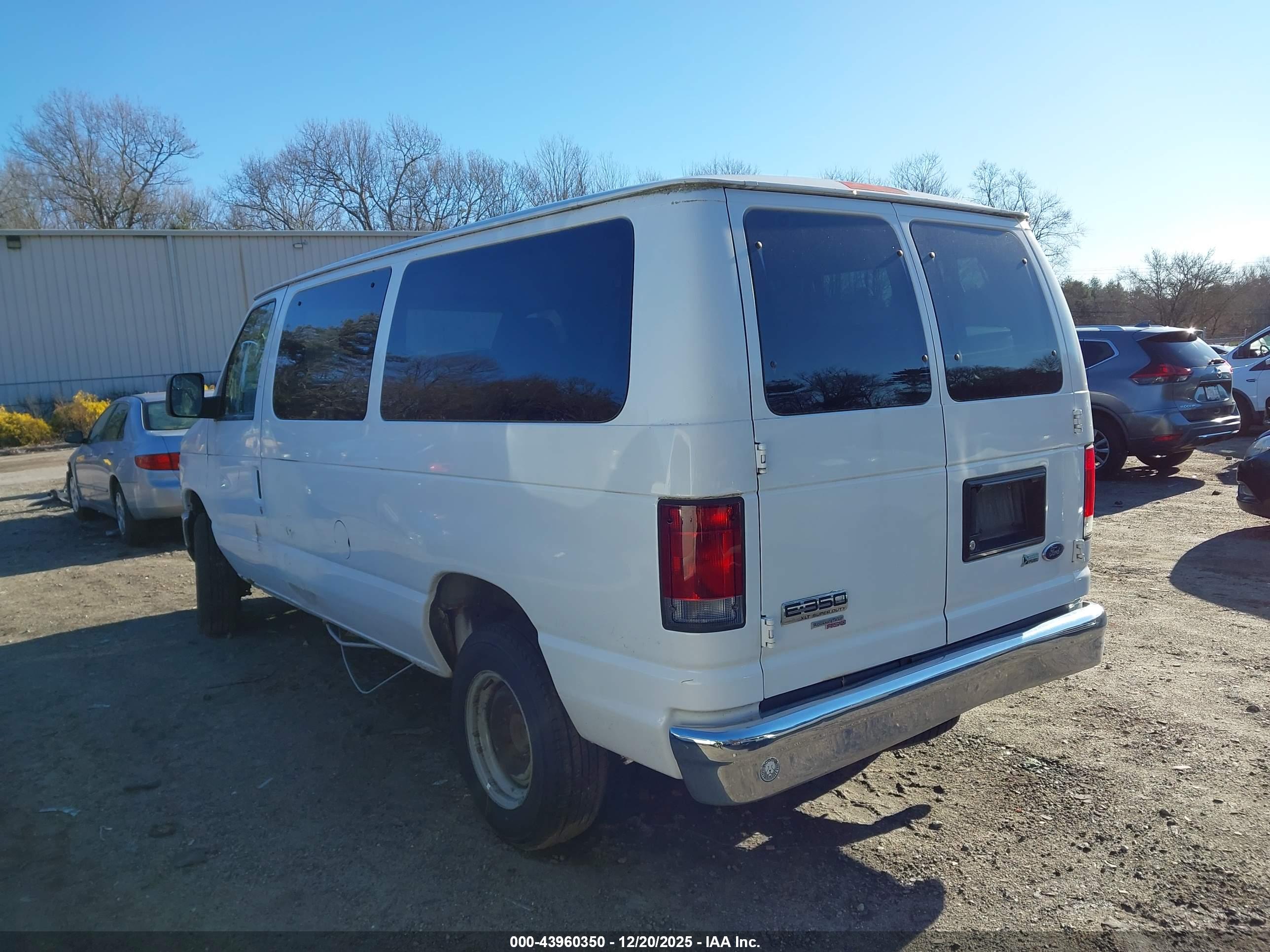 FORD E-350 image 3