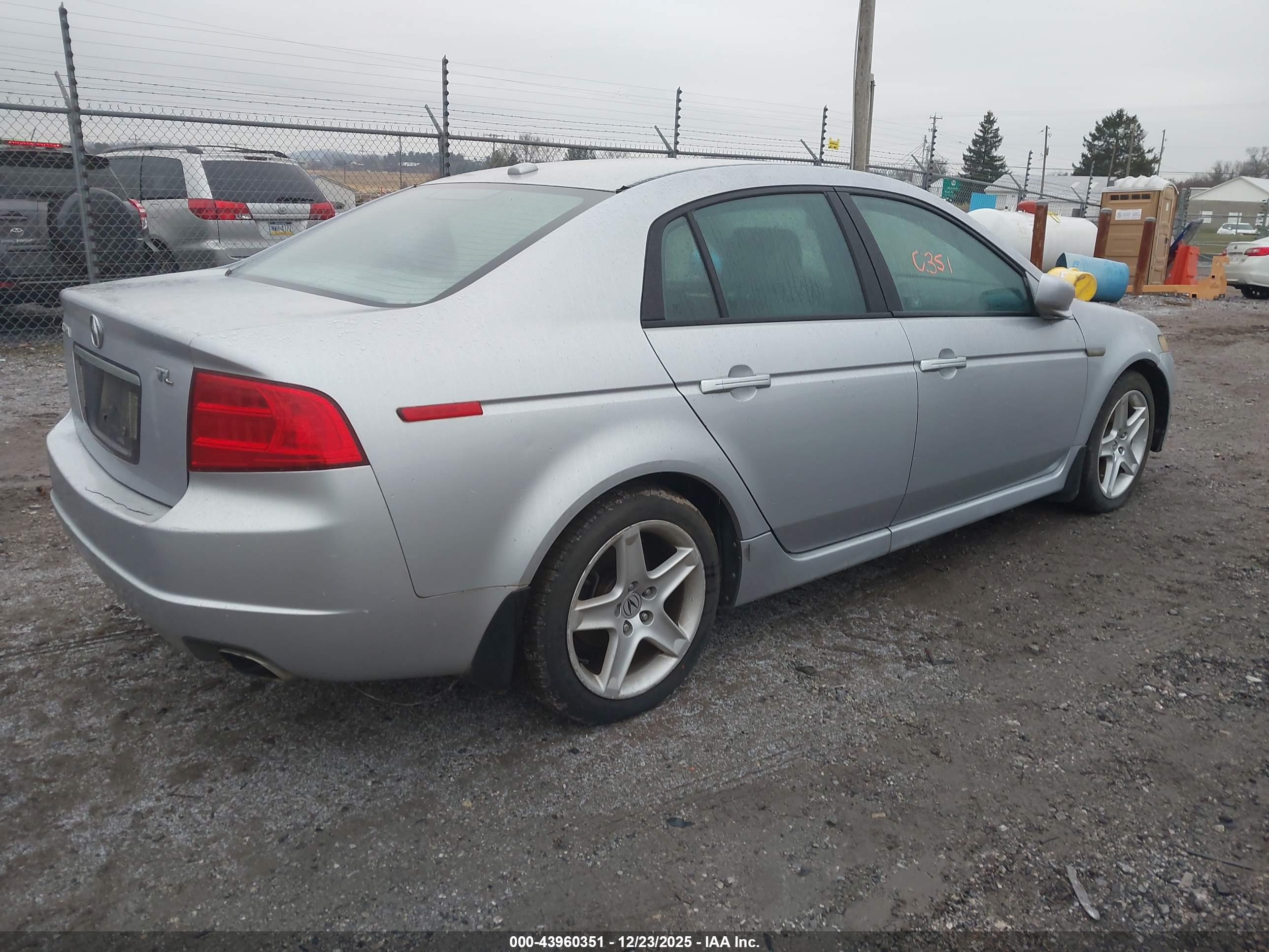 ACURA TL image 4
