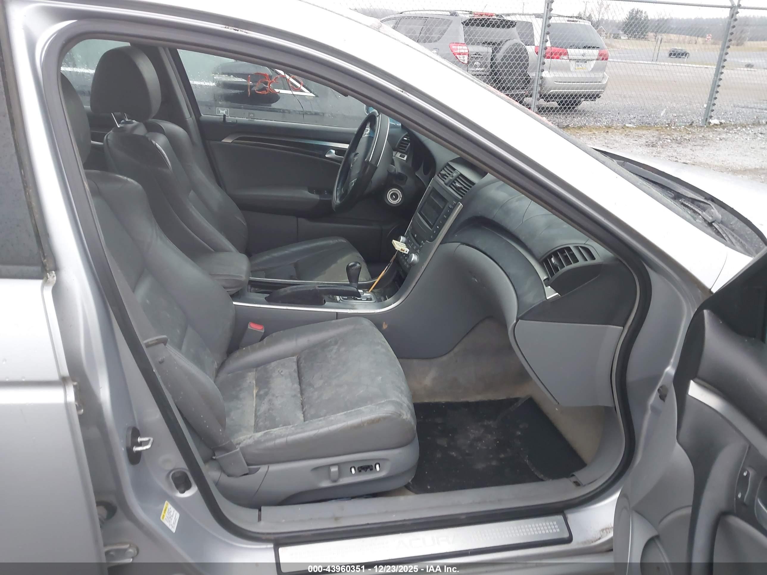 ACURA TL image 5