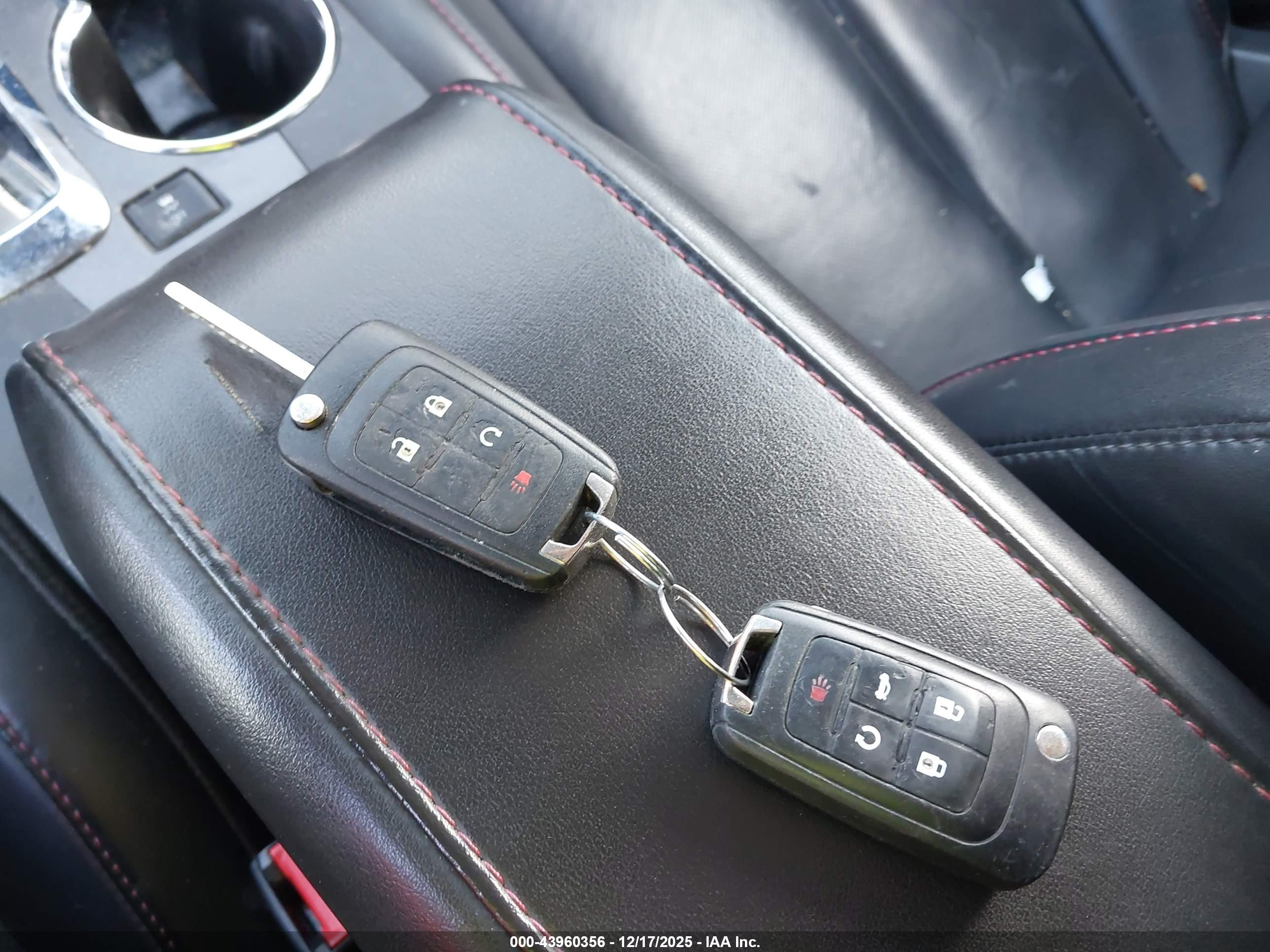 CHEVROLET EQUINOX image 11