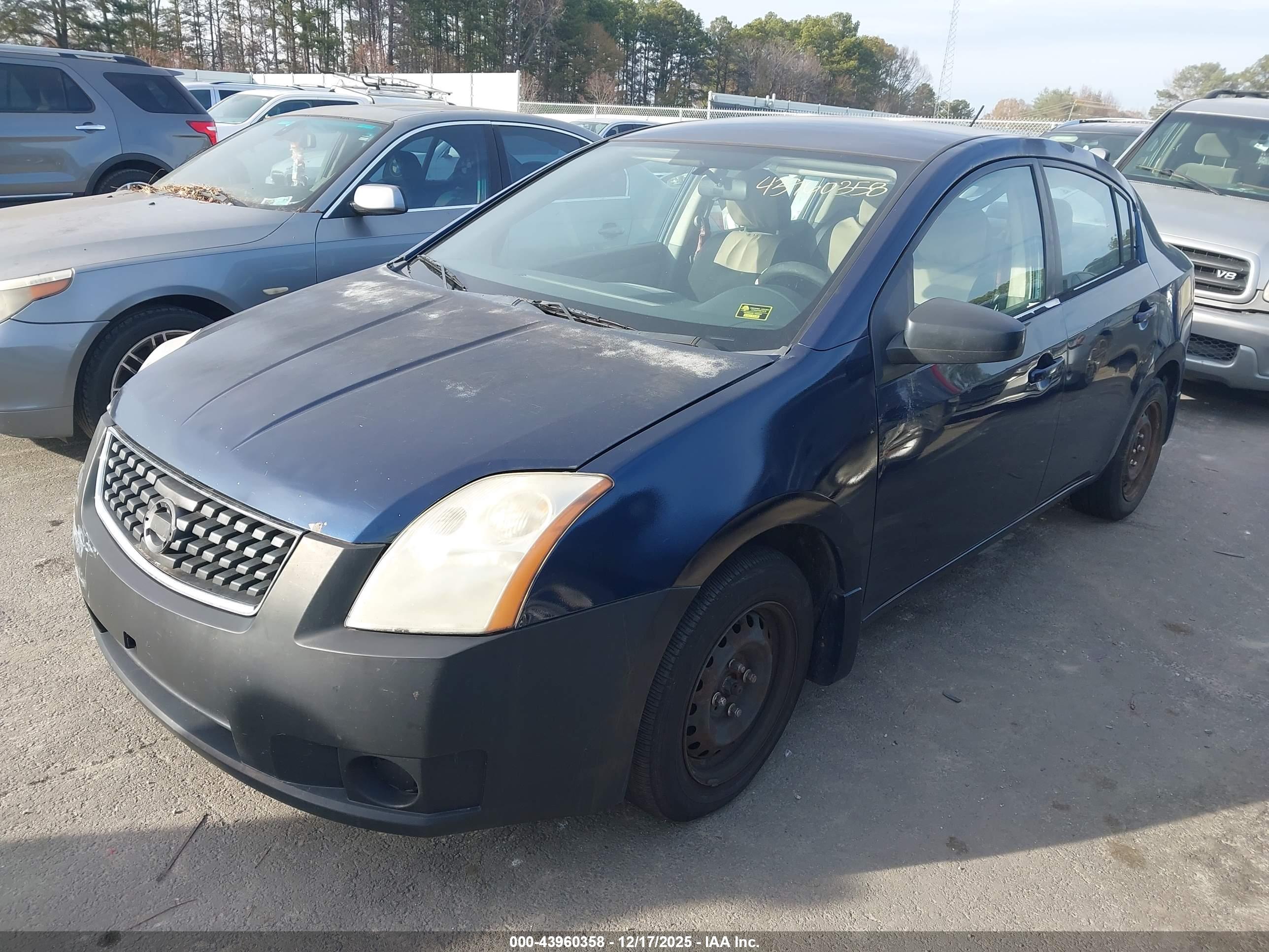 NISSAN SENTRA image 2