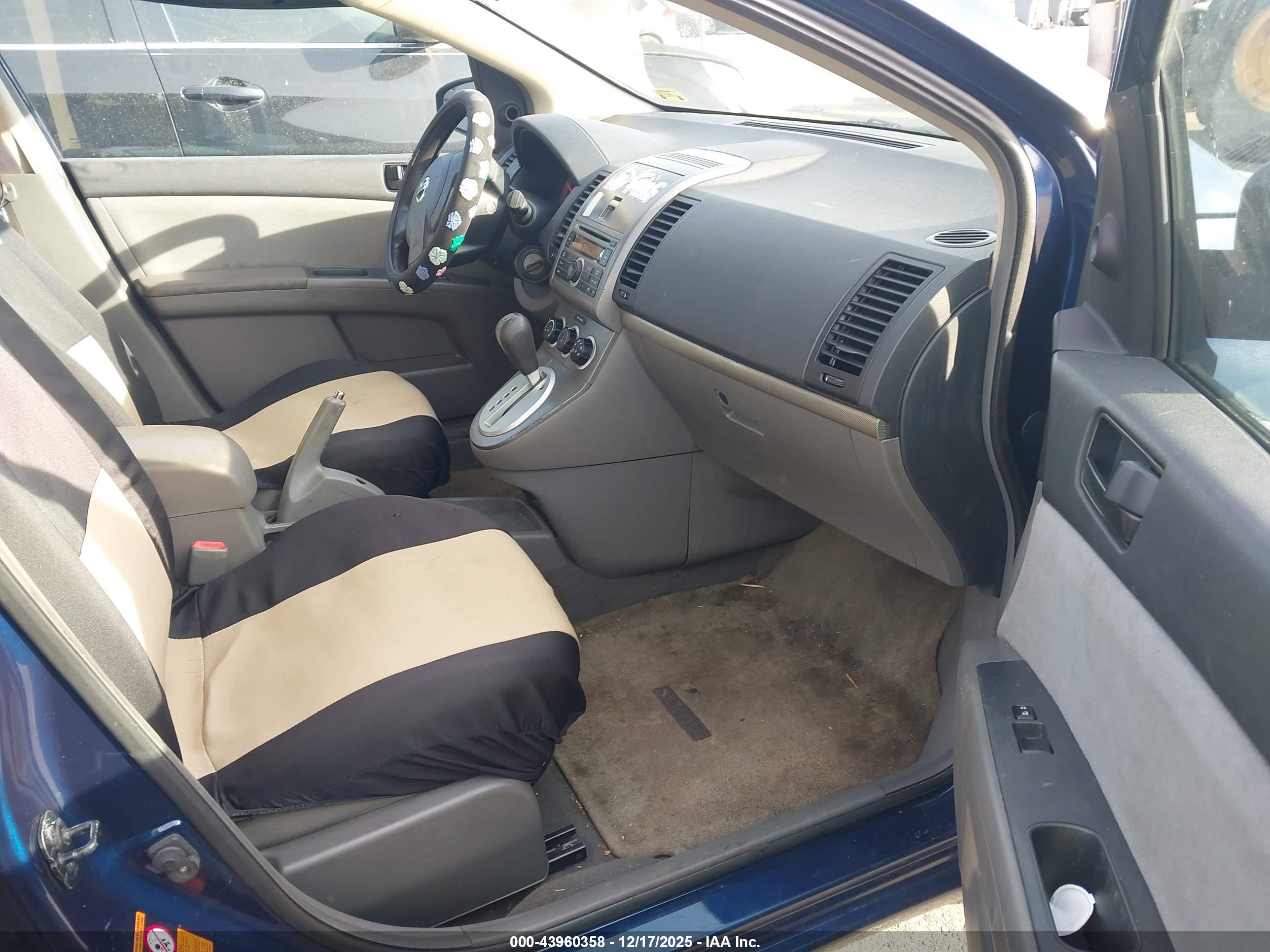 NISSAN SENTRA image 5