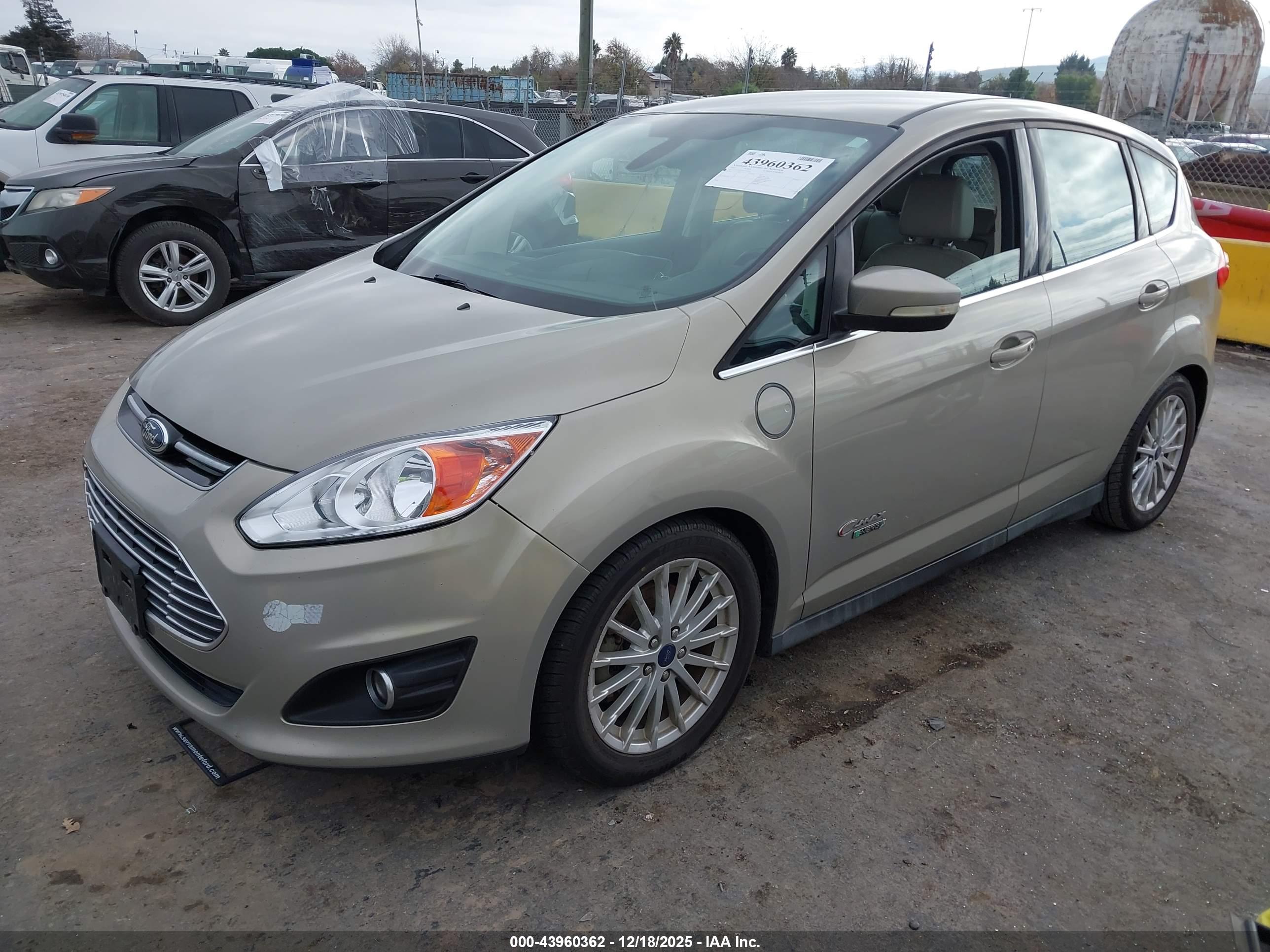 FORD C-MAX image 2