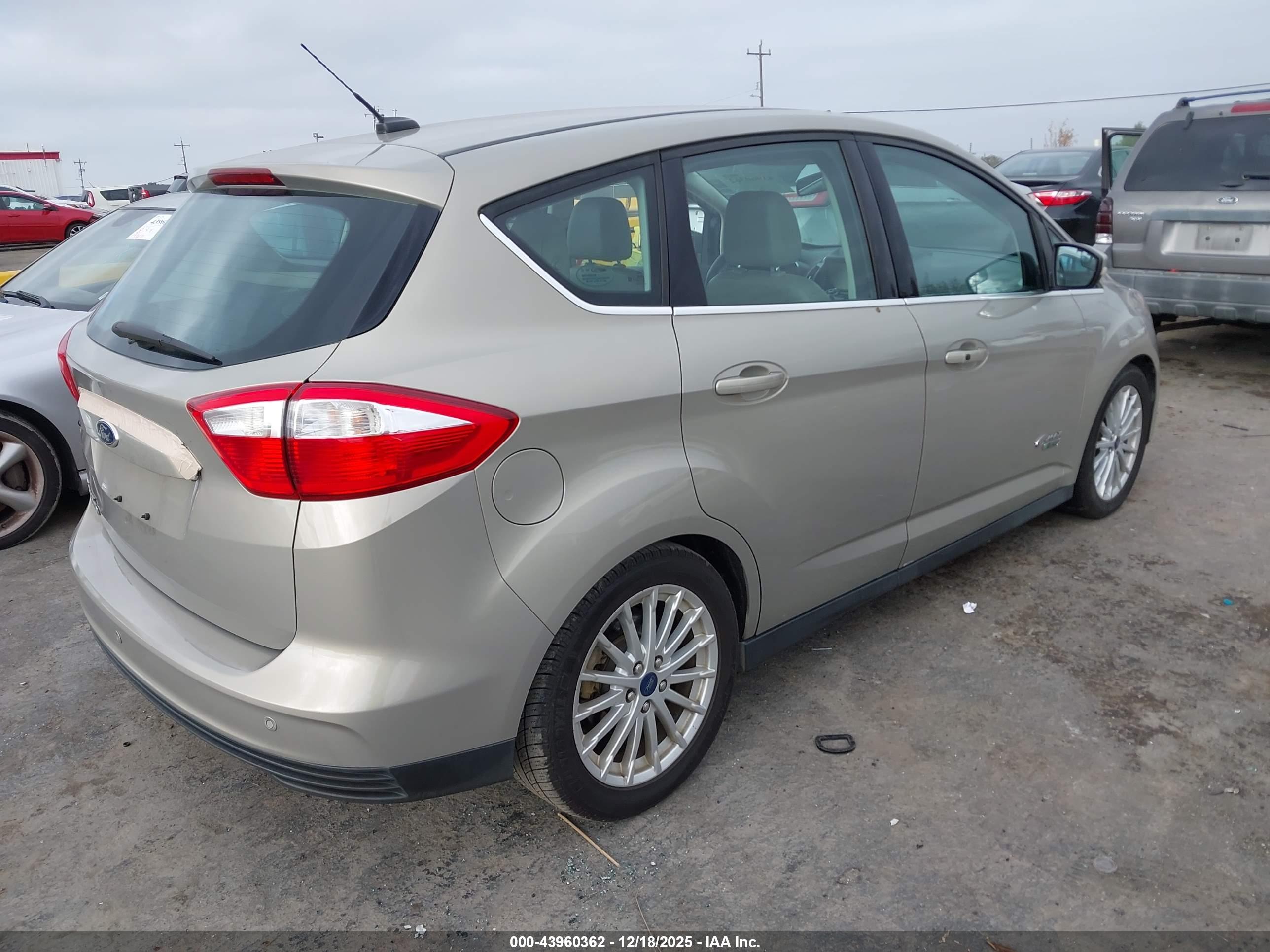 FORD C-MAX image 4