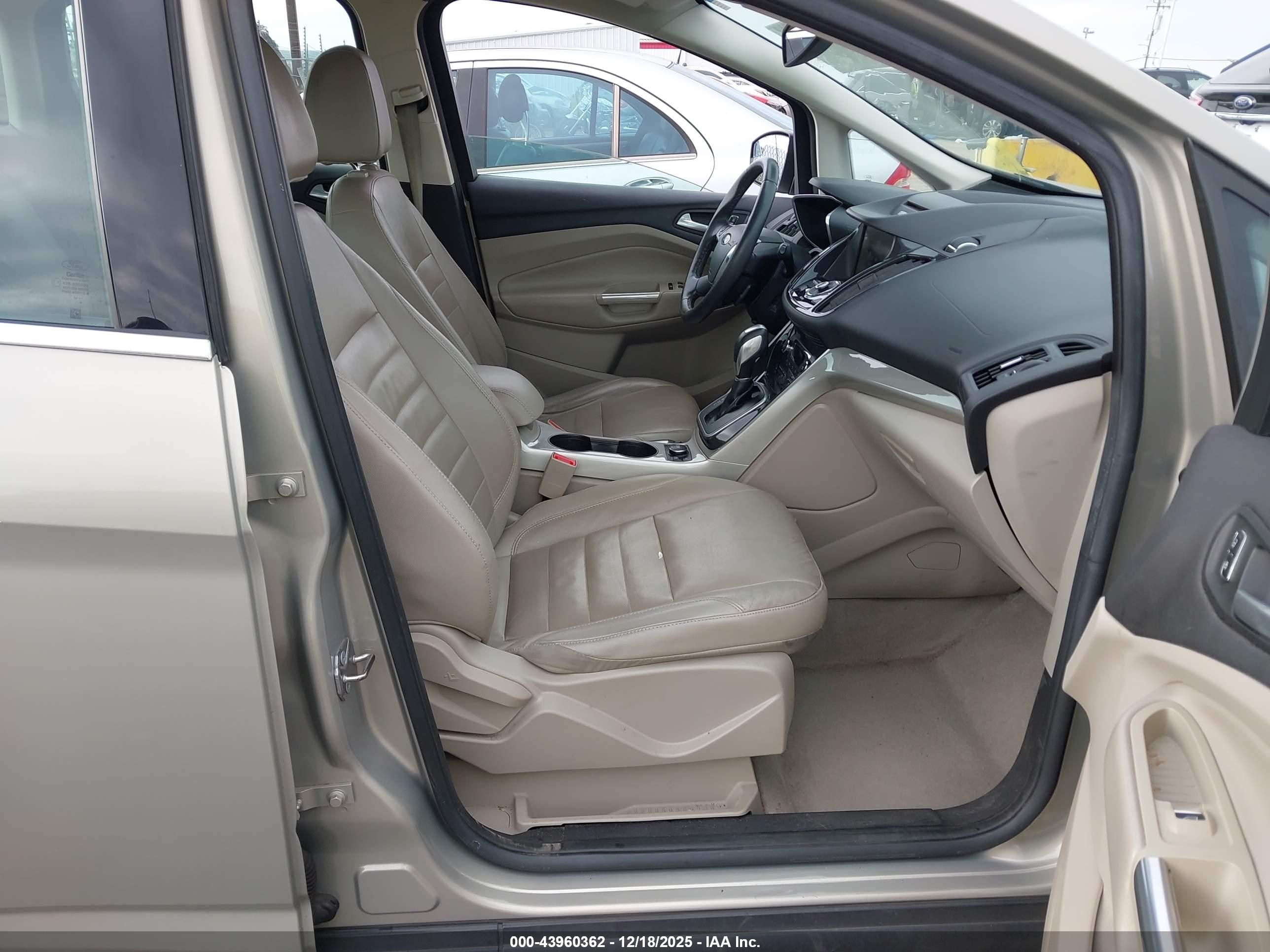 FORD C-MAX image 5