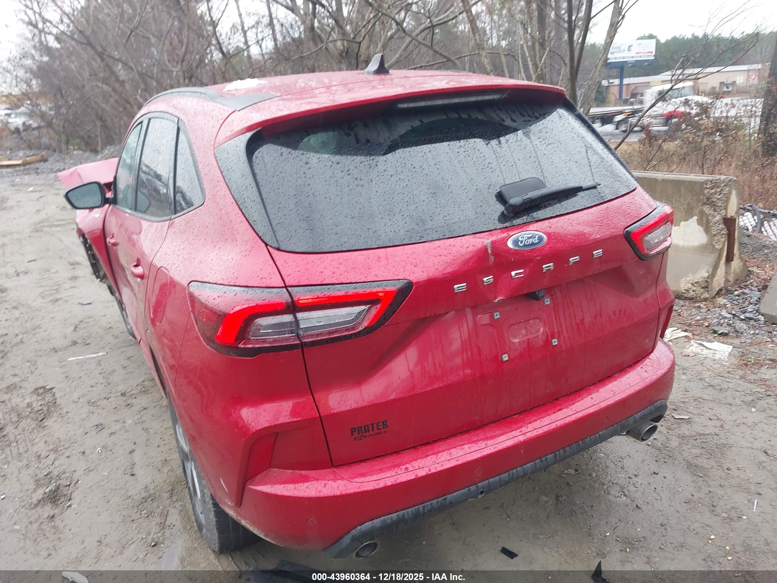 FORD ESCAPE image 3