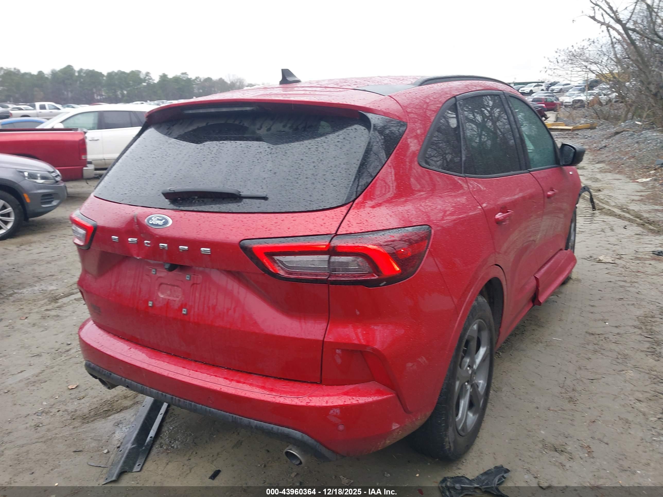 FORD ESCAPE image 4