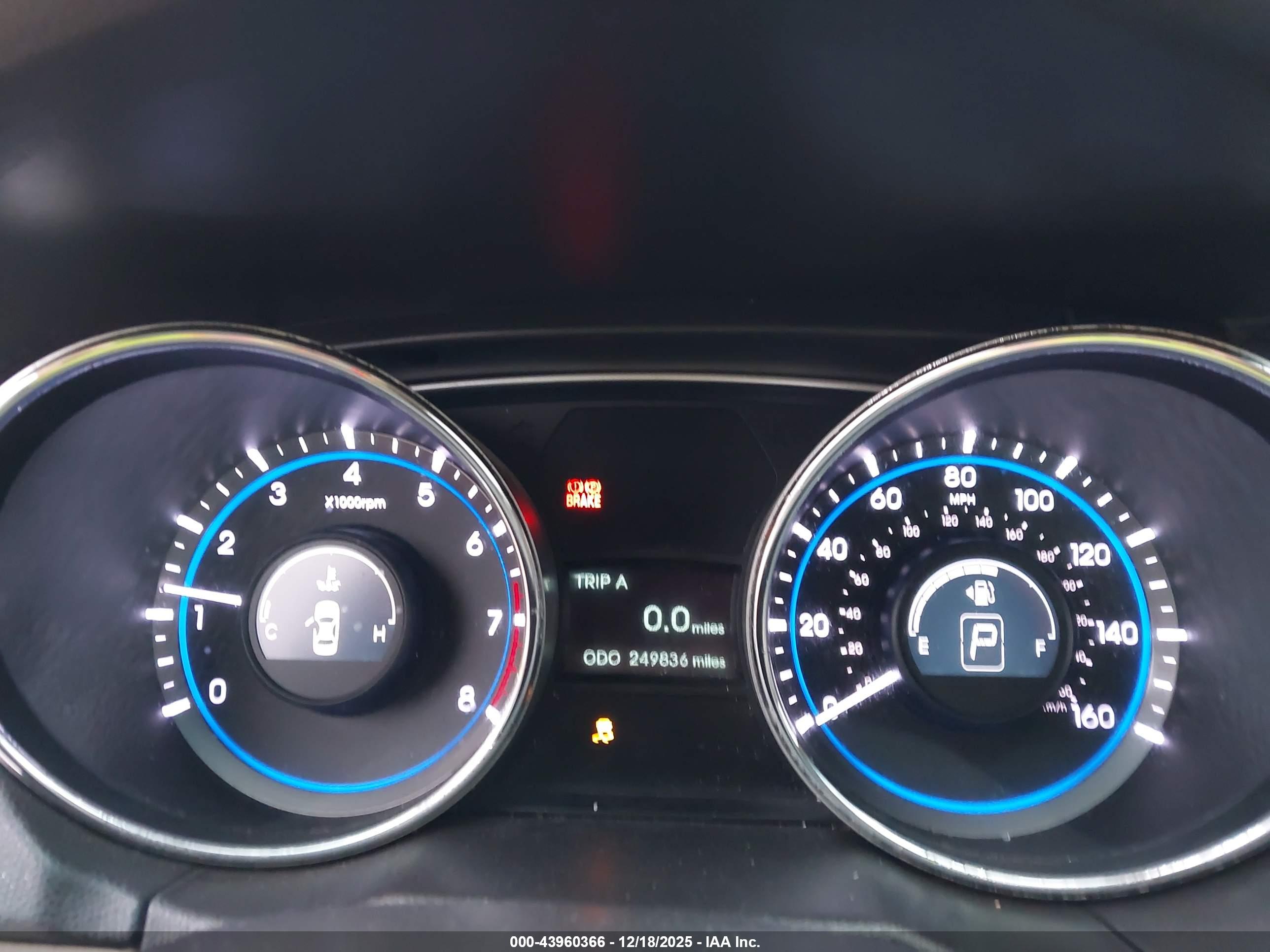 HYUNDAI SONATA image 7