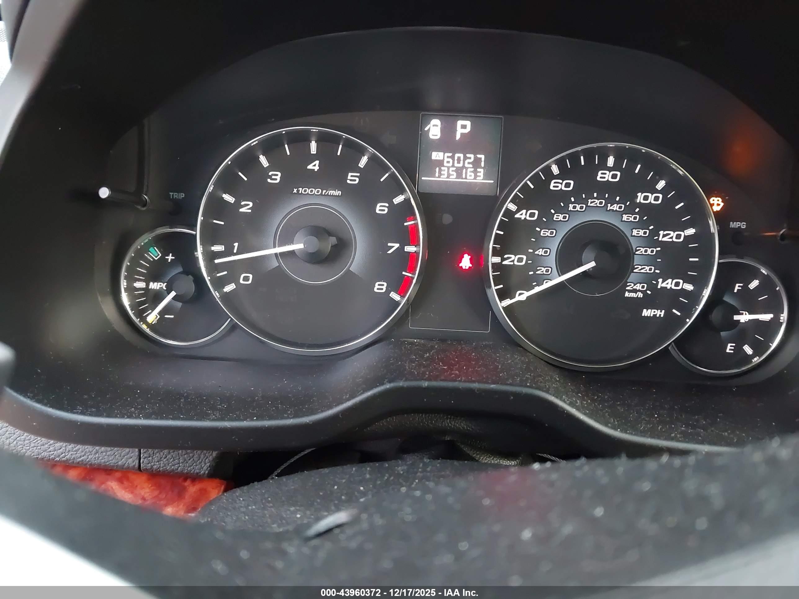 SUBARU OUTBACK image 7