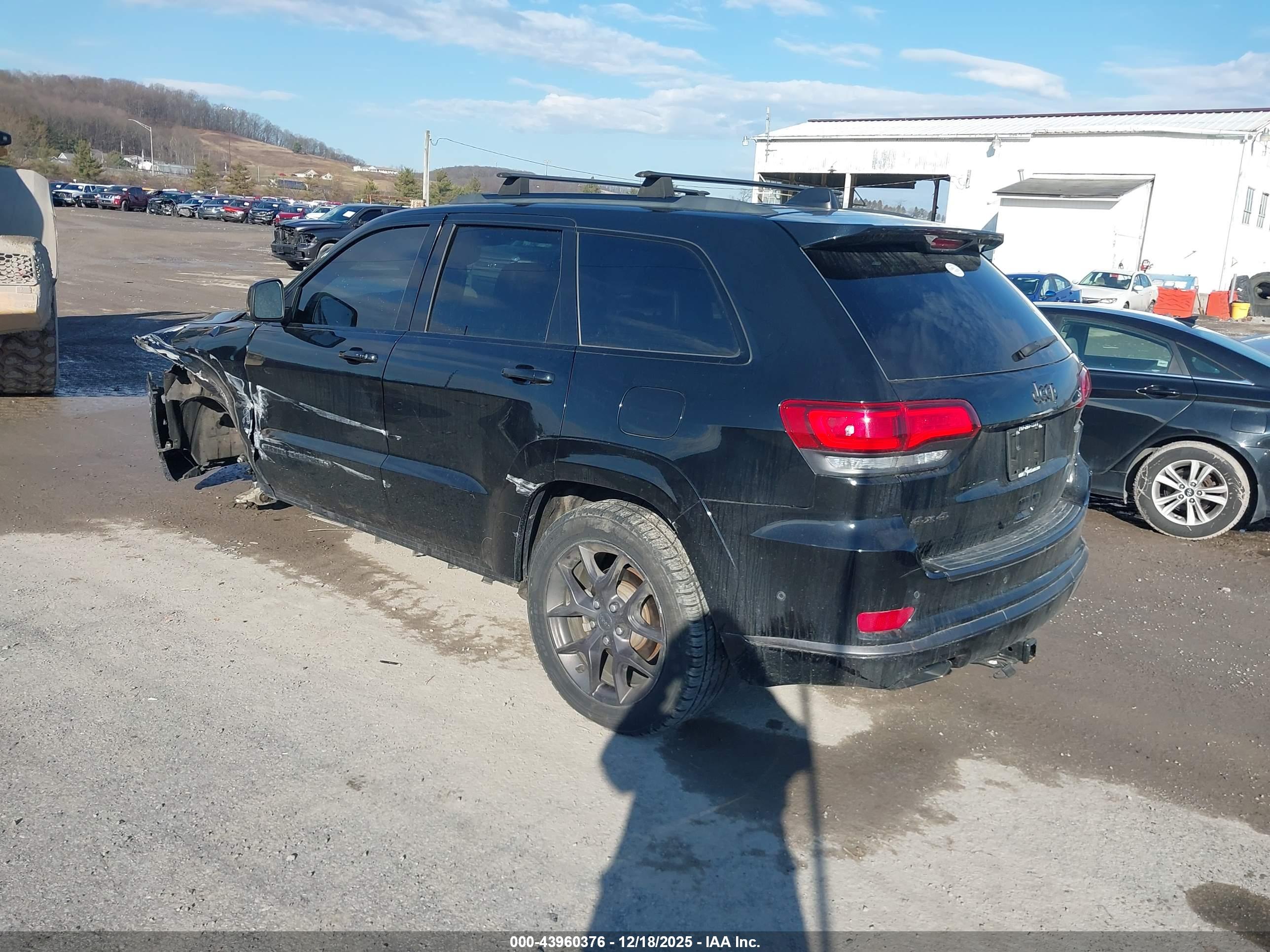 JEEP GRAND image 3
