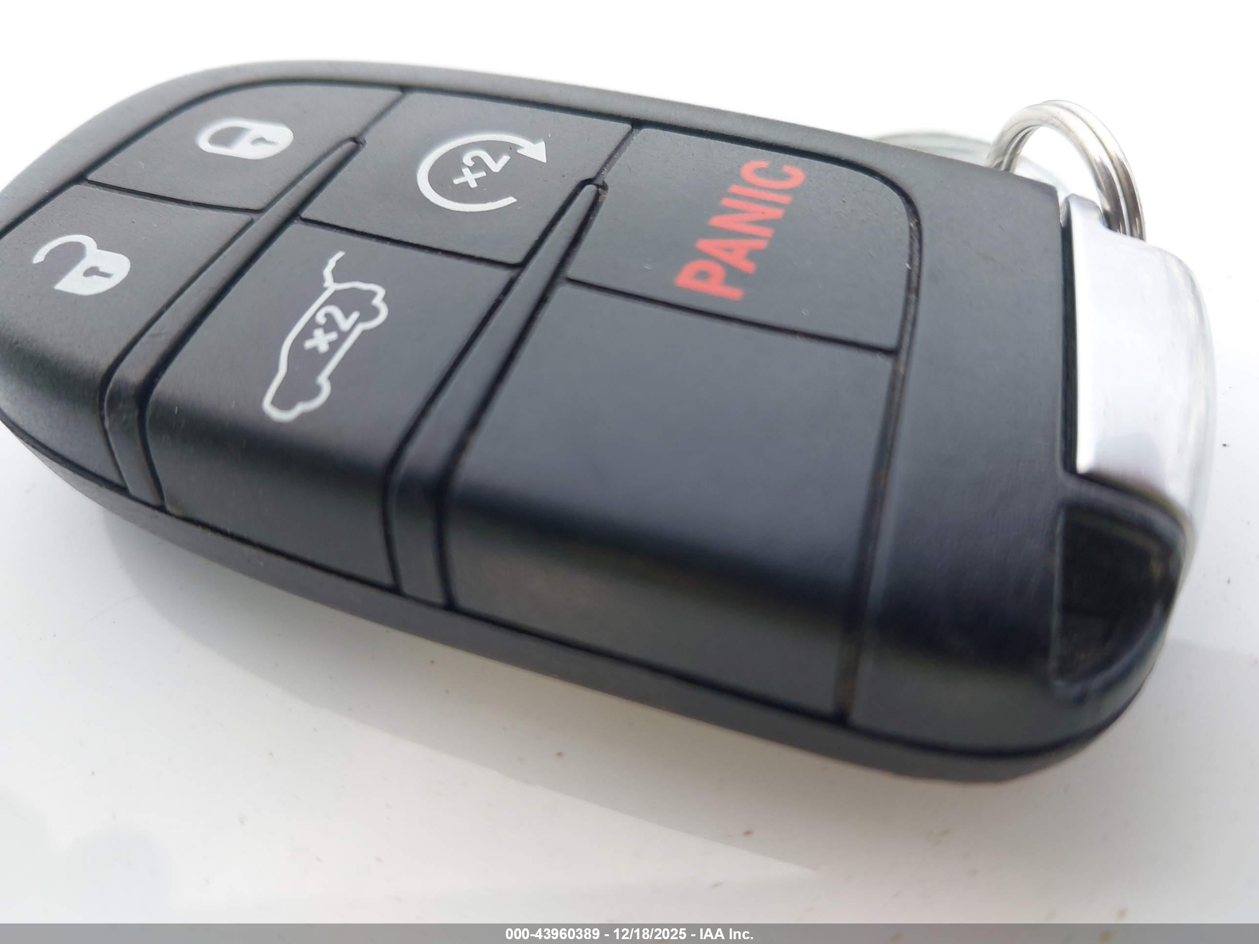 JEEP GRAND image 11