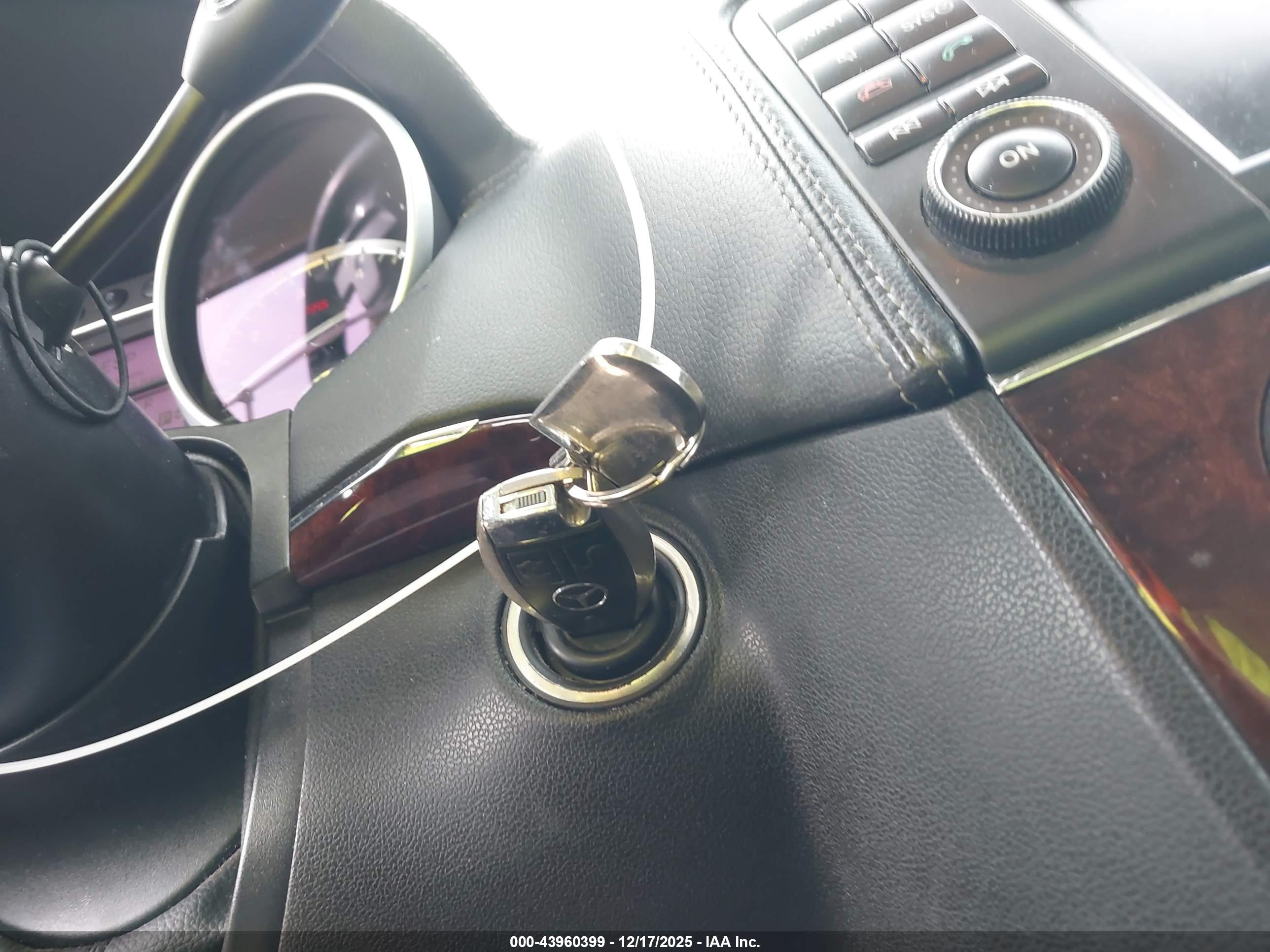 MERCEDES-BENZ GL image 11