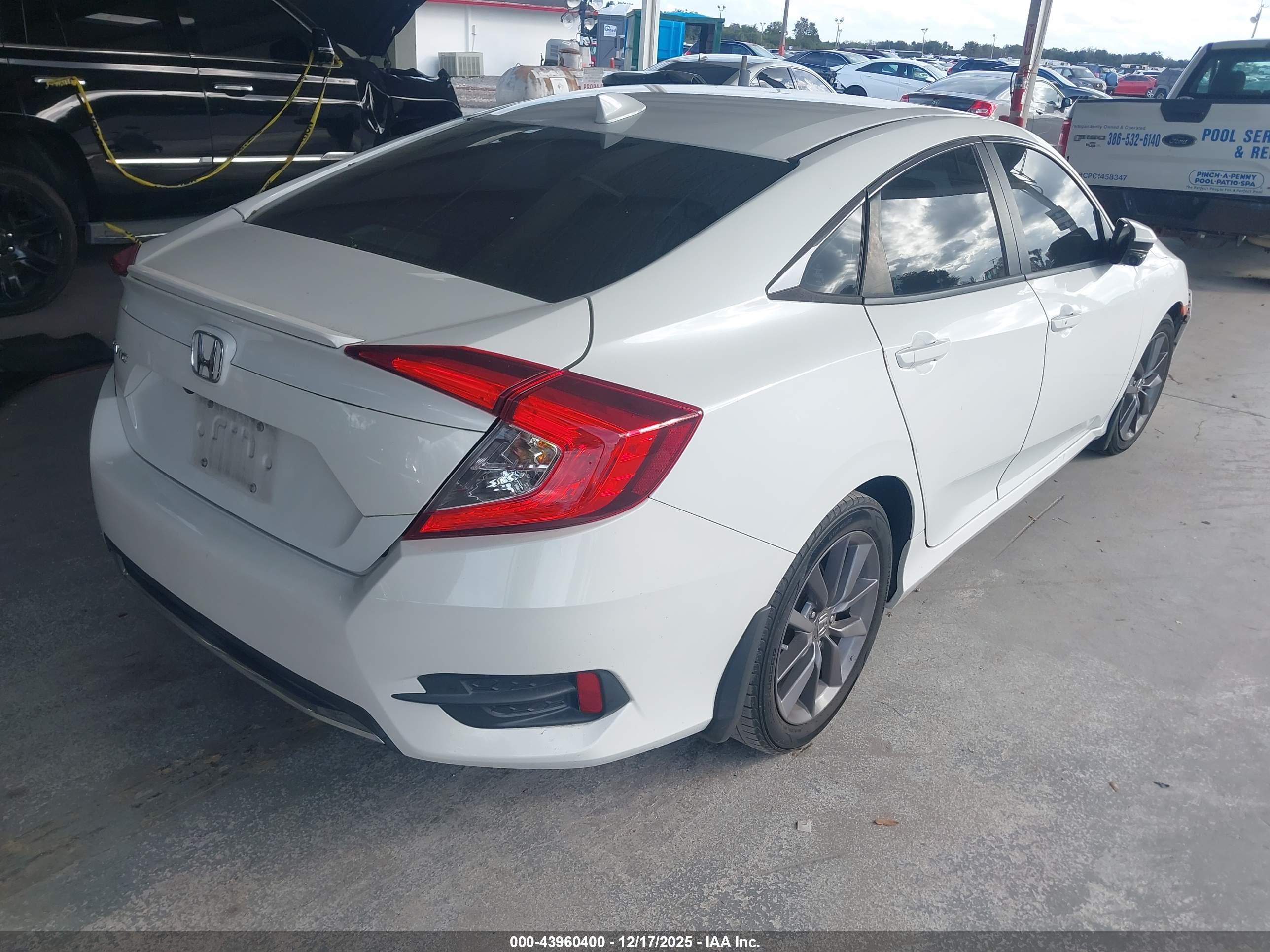 HONDA CIVIC image 4