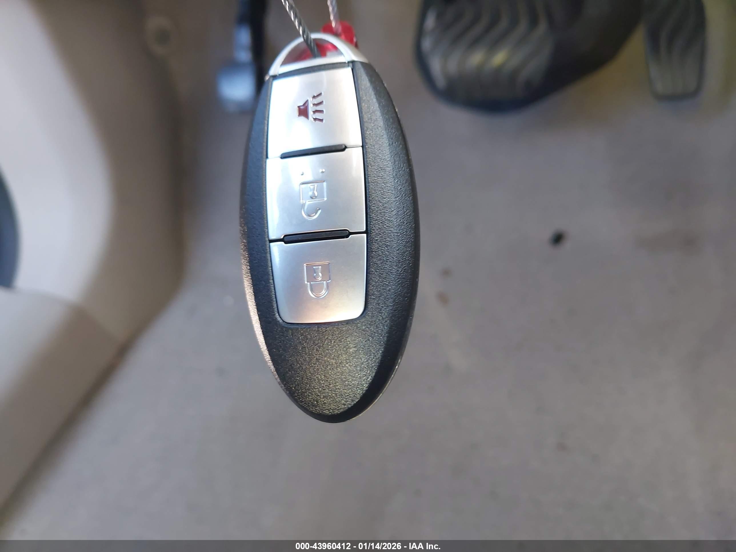 NISSAN ROGUE image 11