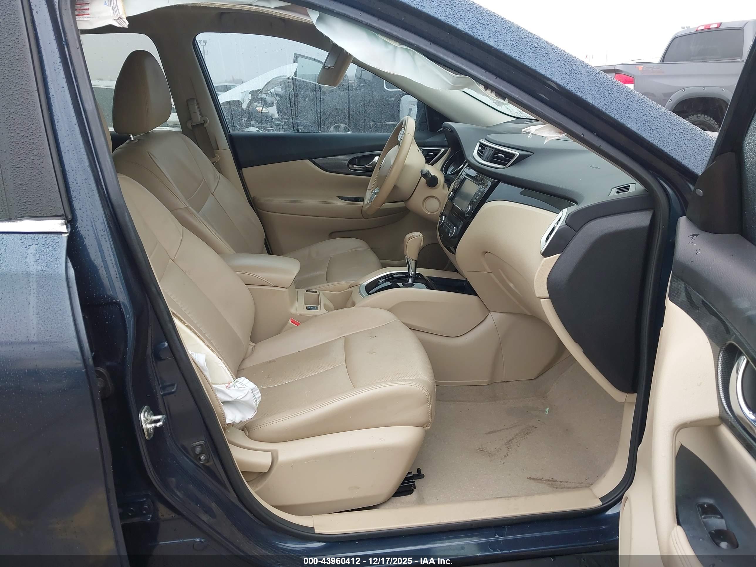 NISSAN ROGUE image 5