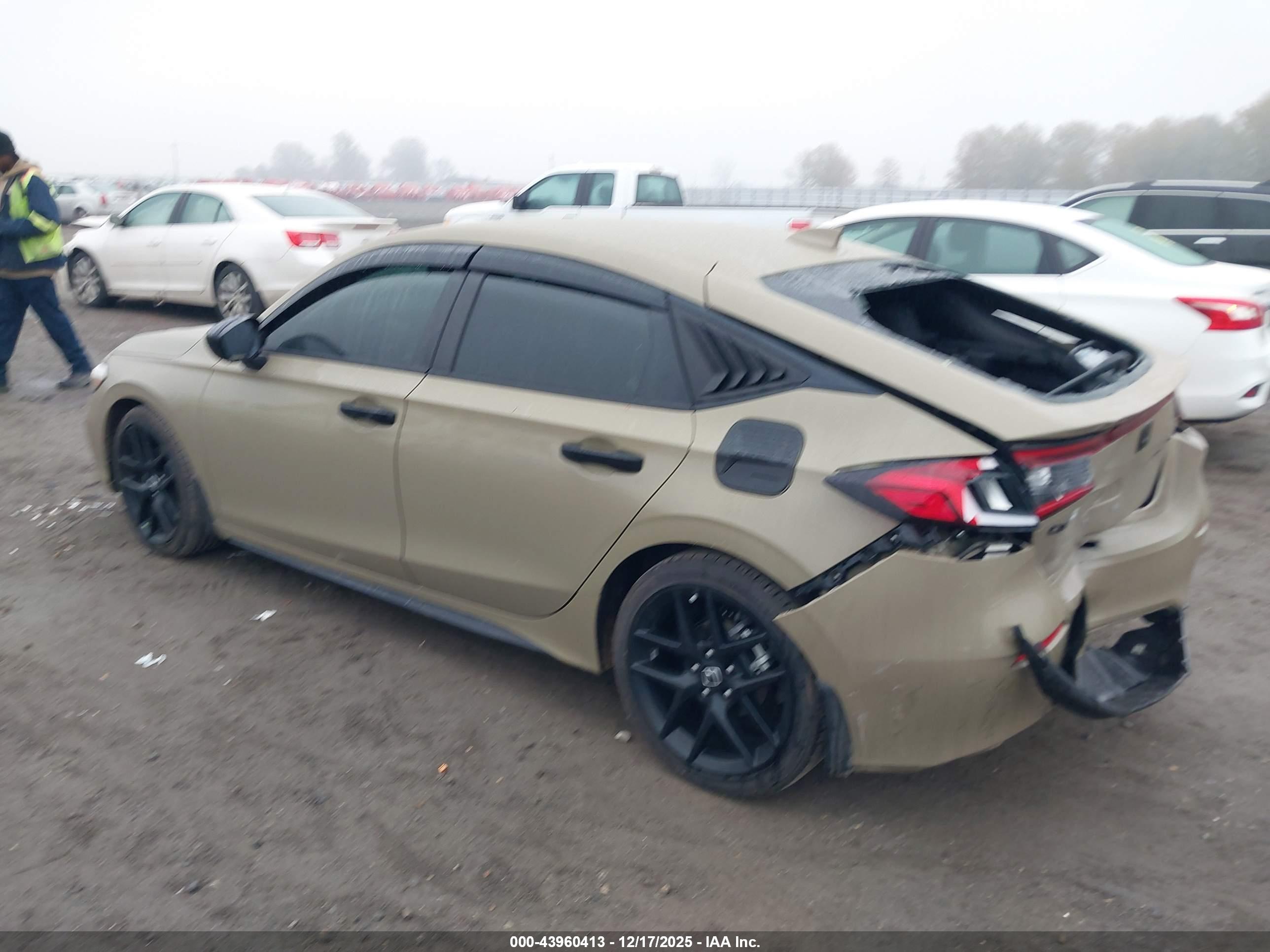 HONDA CIVIC image 3