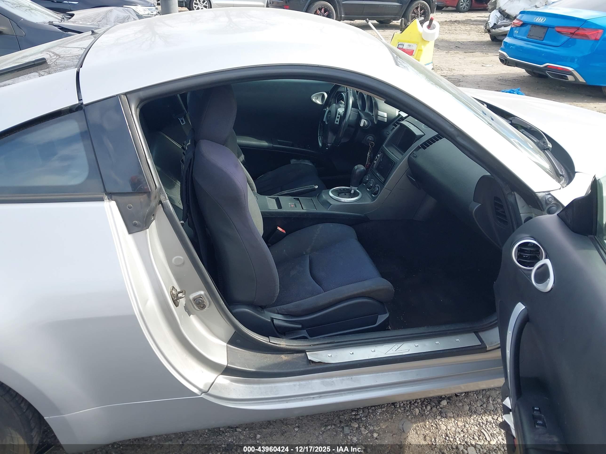 NISSAN 350Z image 5