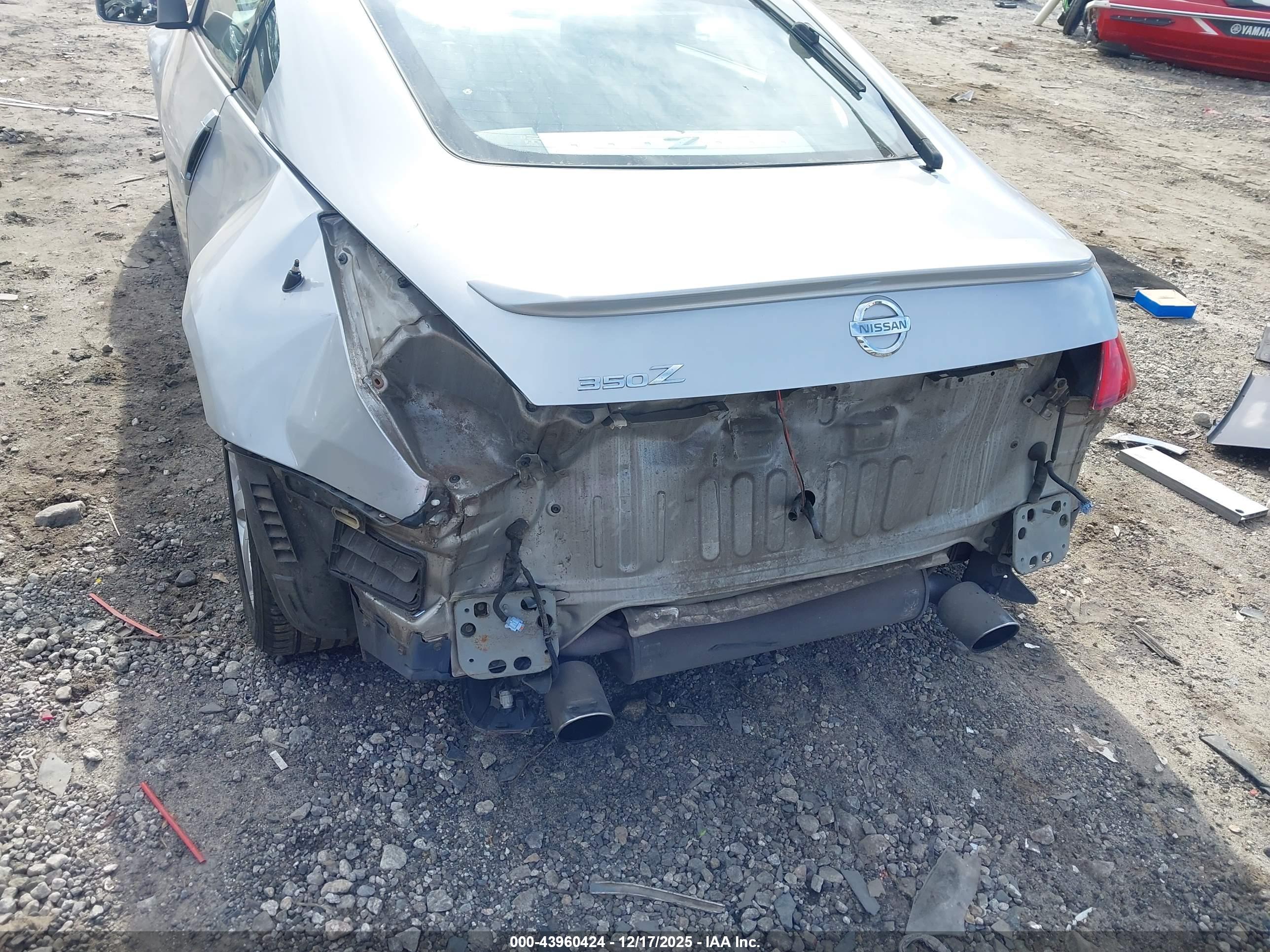 NISSAN 350Z image 6