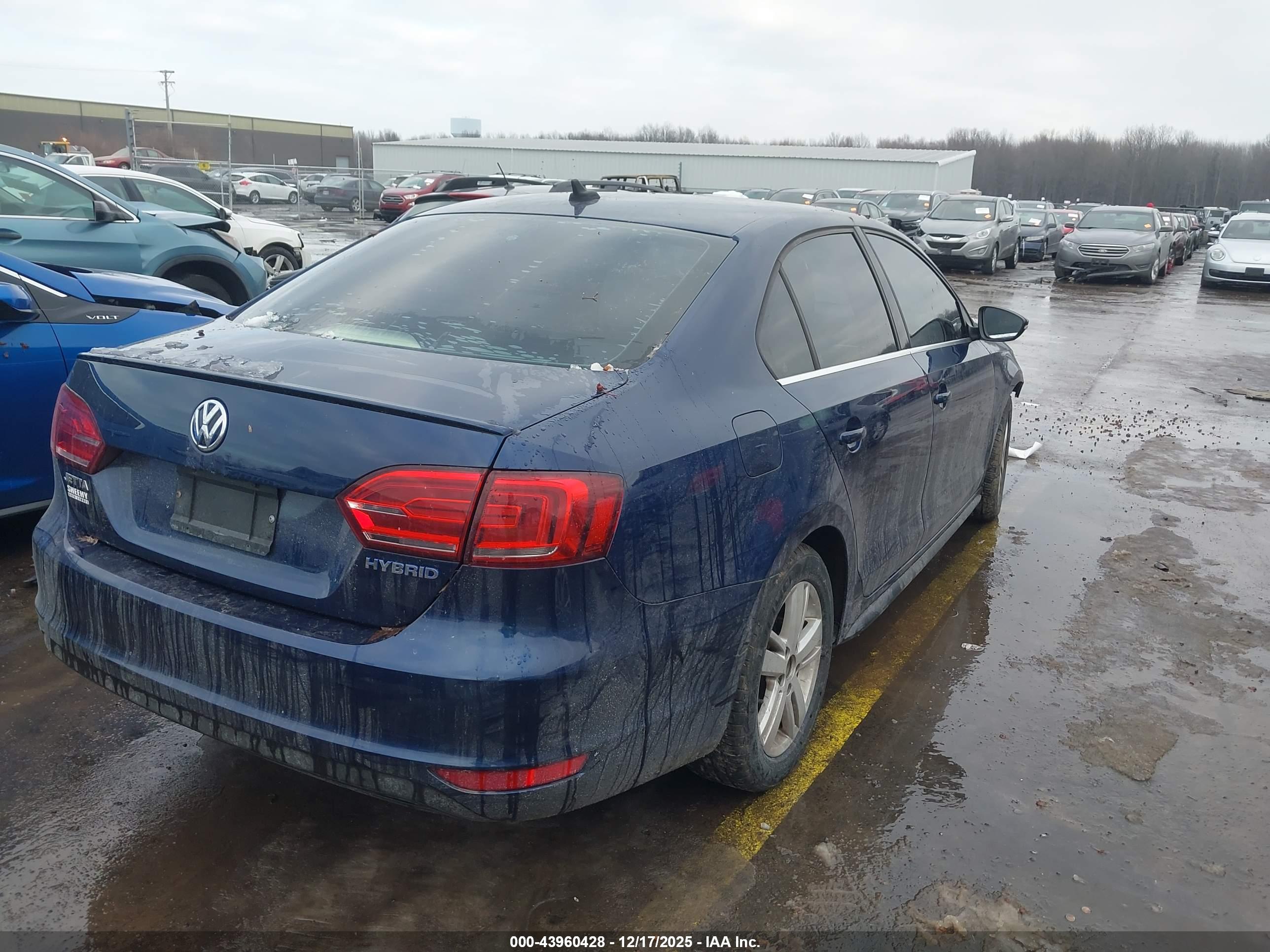 VOLKSWAGEN JETTA image 4
