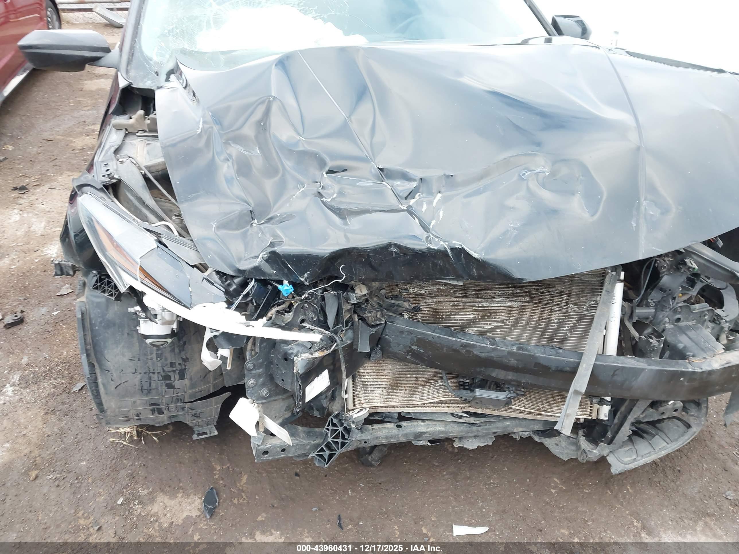 HYUNDAI ELANTRA image 6