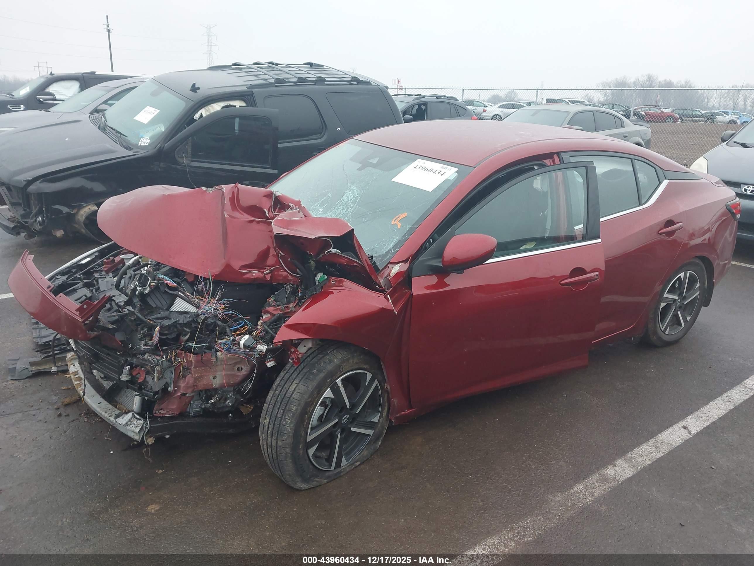 NISSAN SENTRA image 2