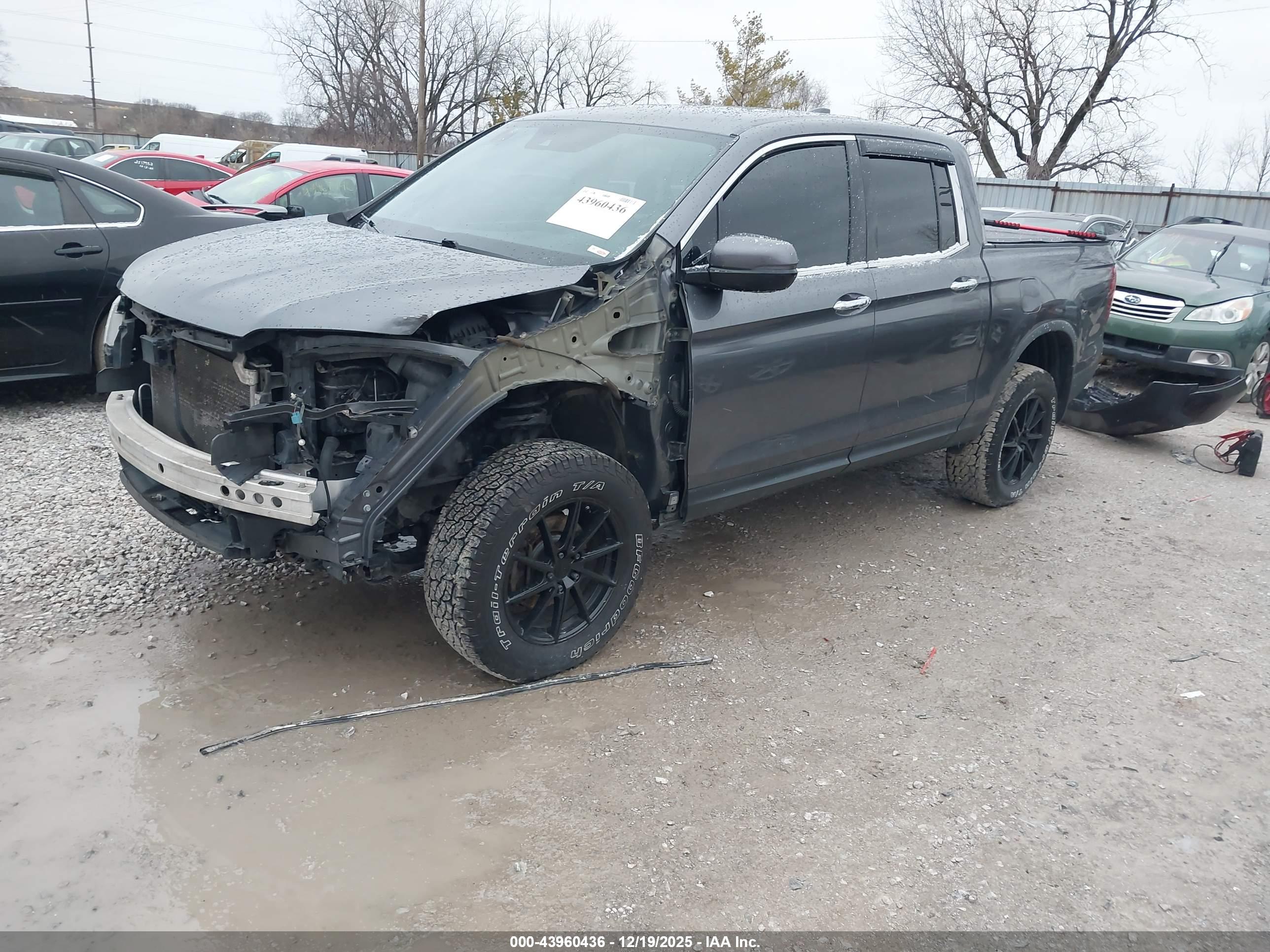 HONDA RIDGELINE image 2