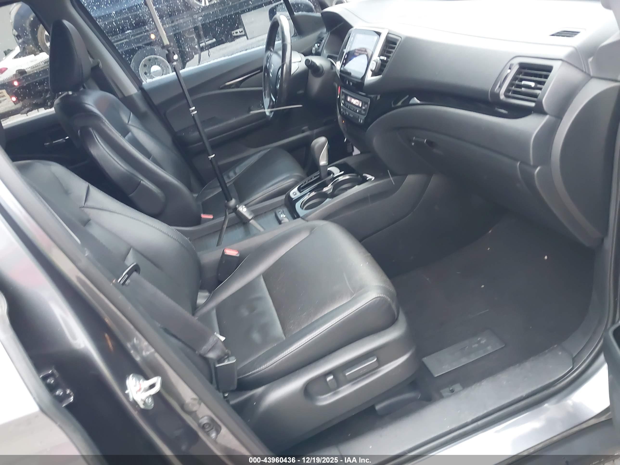 HONDA RIDGELINE image 5
