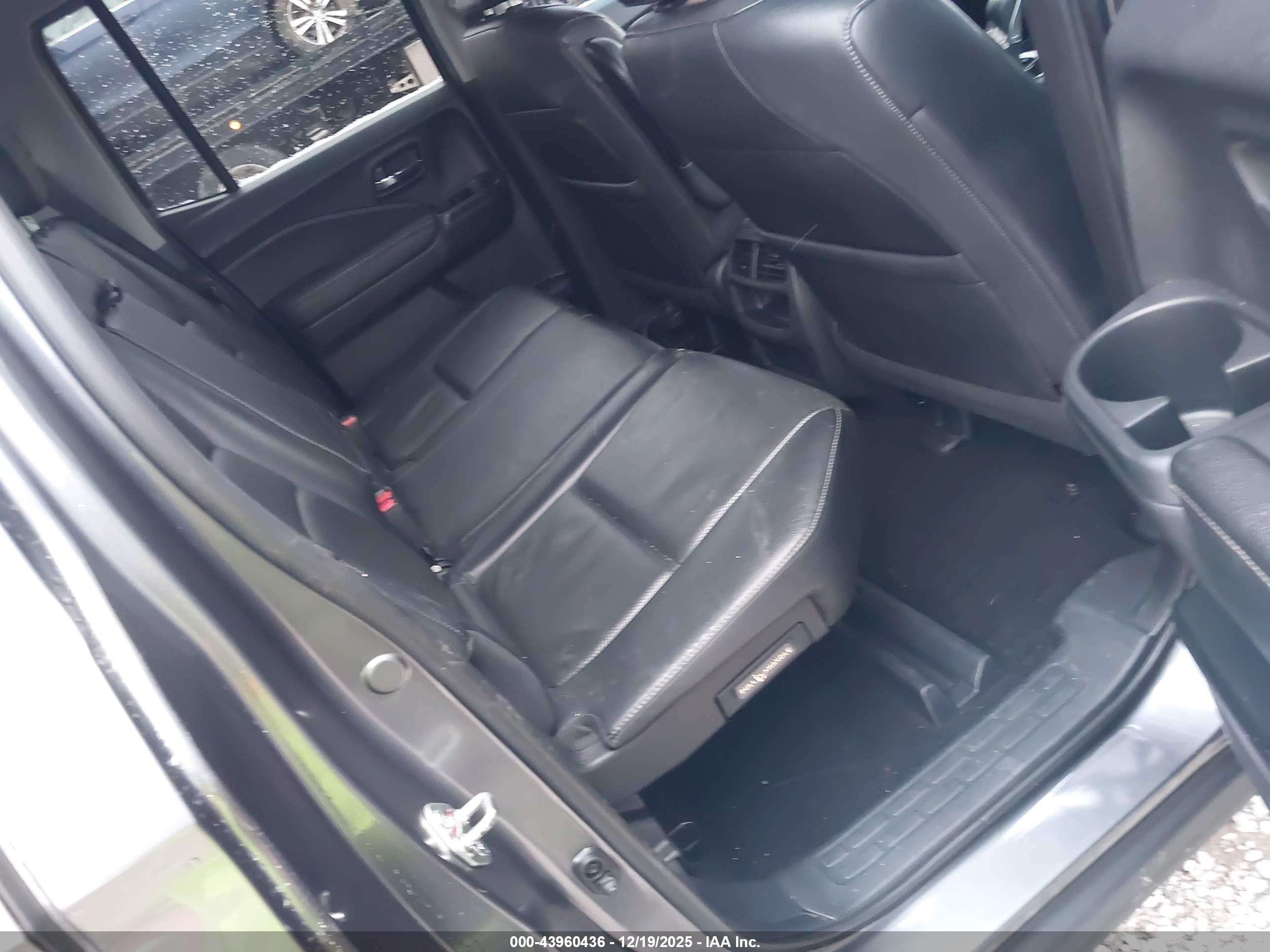 HONDA RIDGELINE image 8