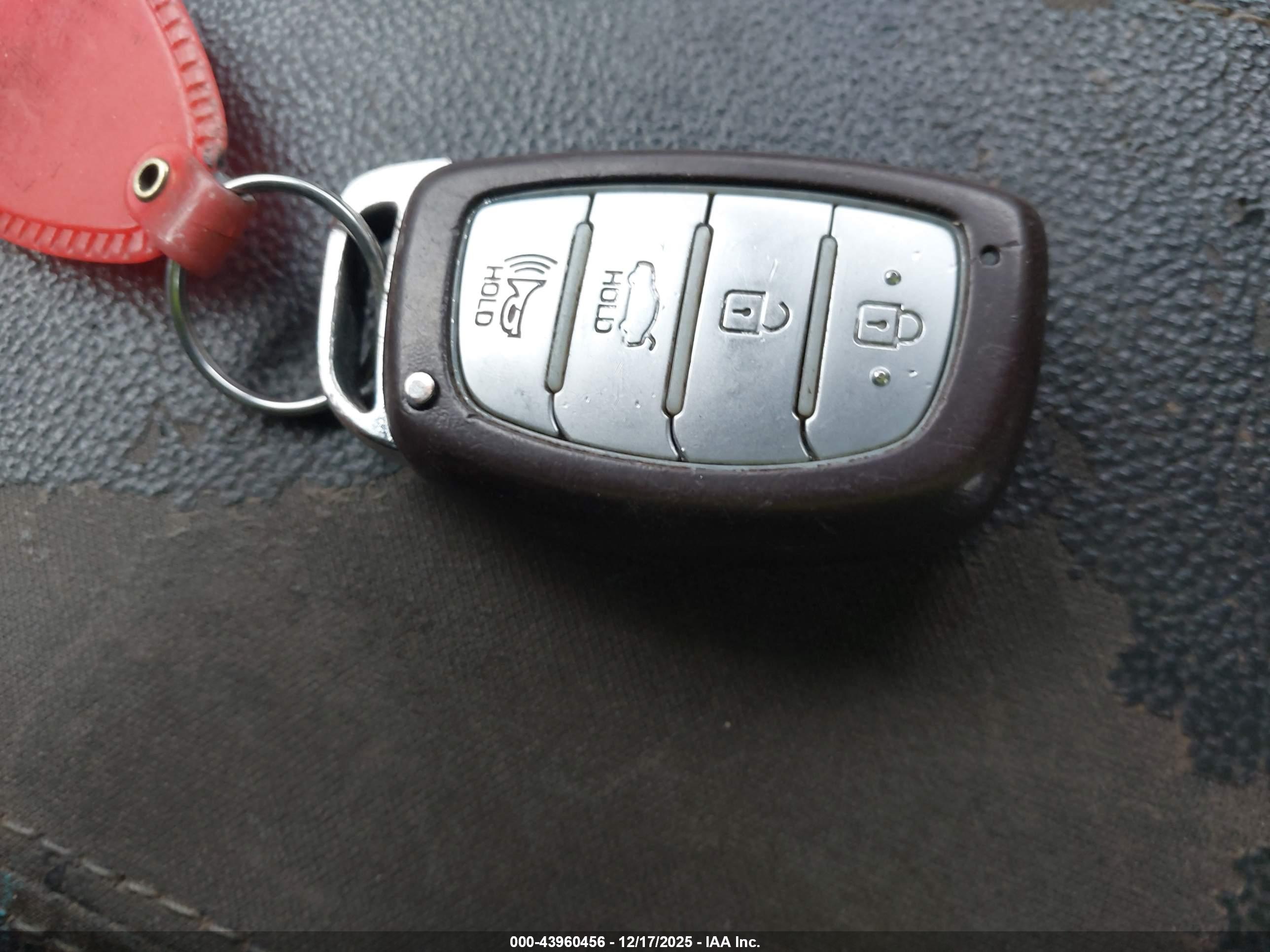 HYUNDAI SONATA image 11