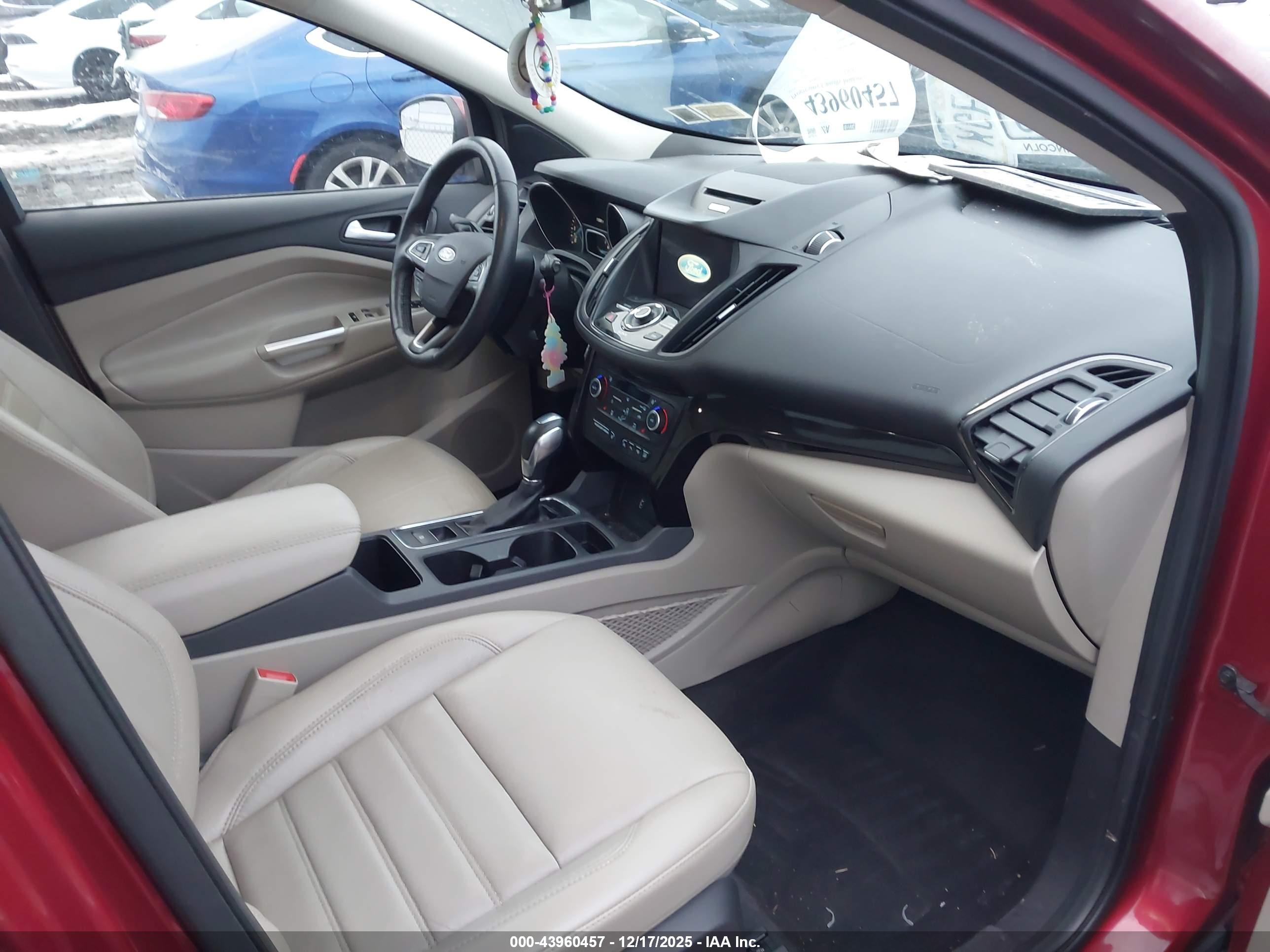 FORD ESCAPE image 5