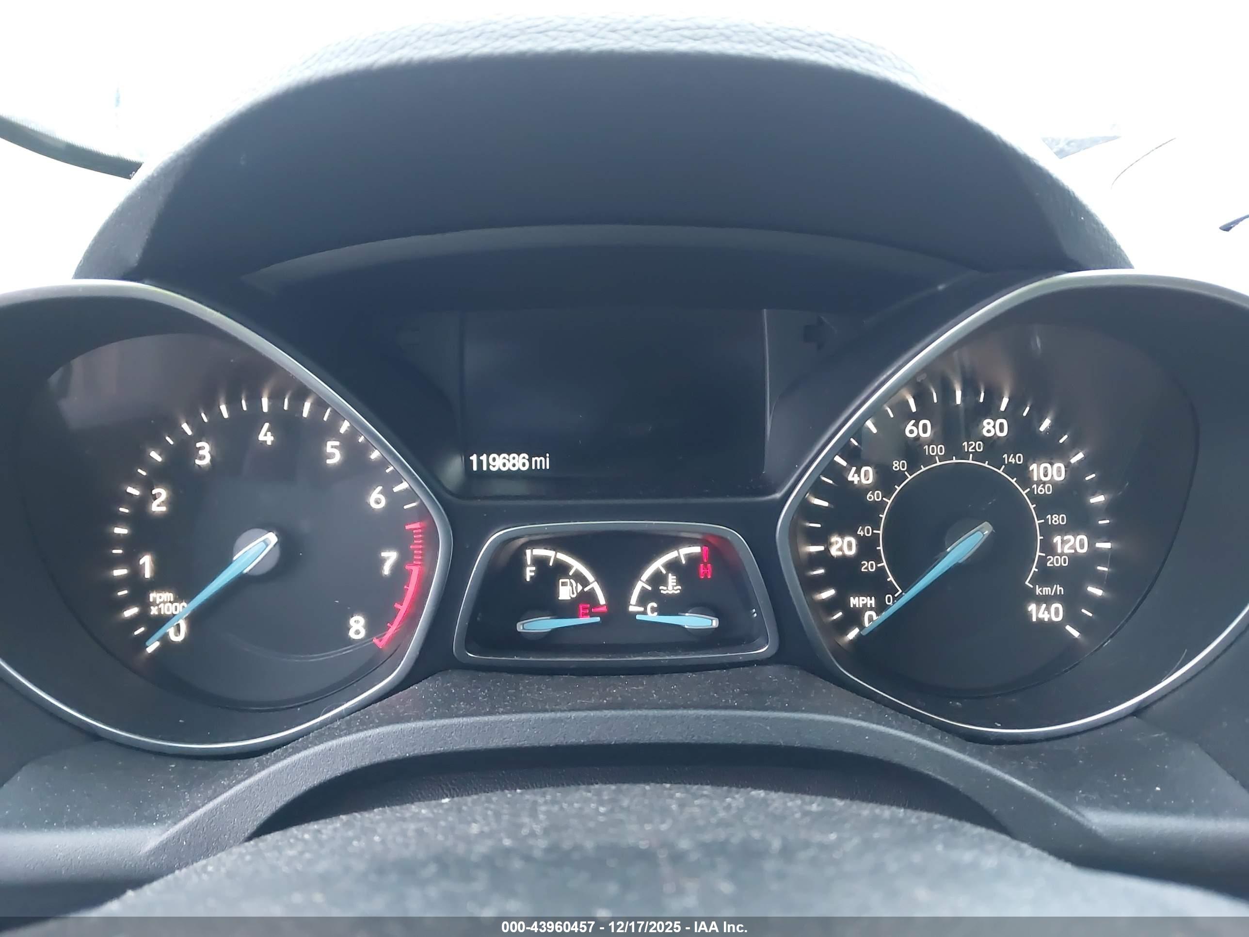 FORD ESCAPE image 7