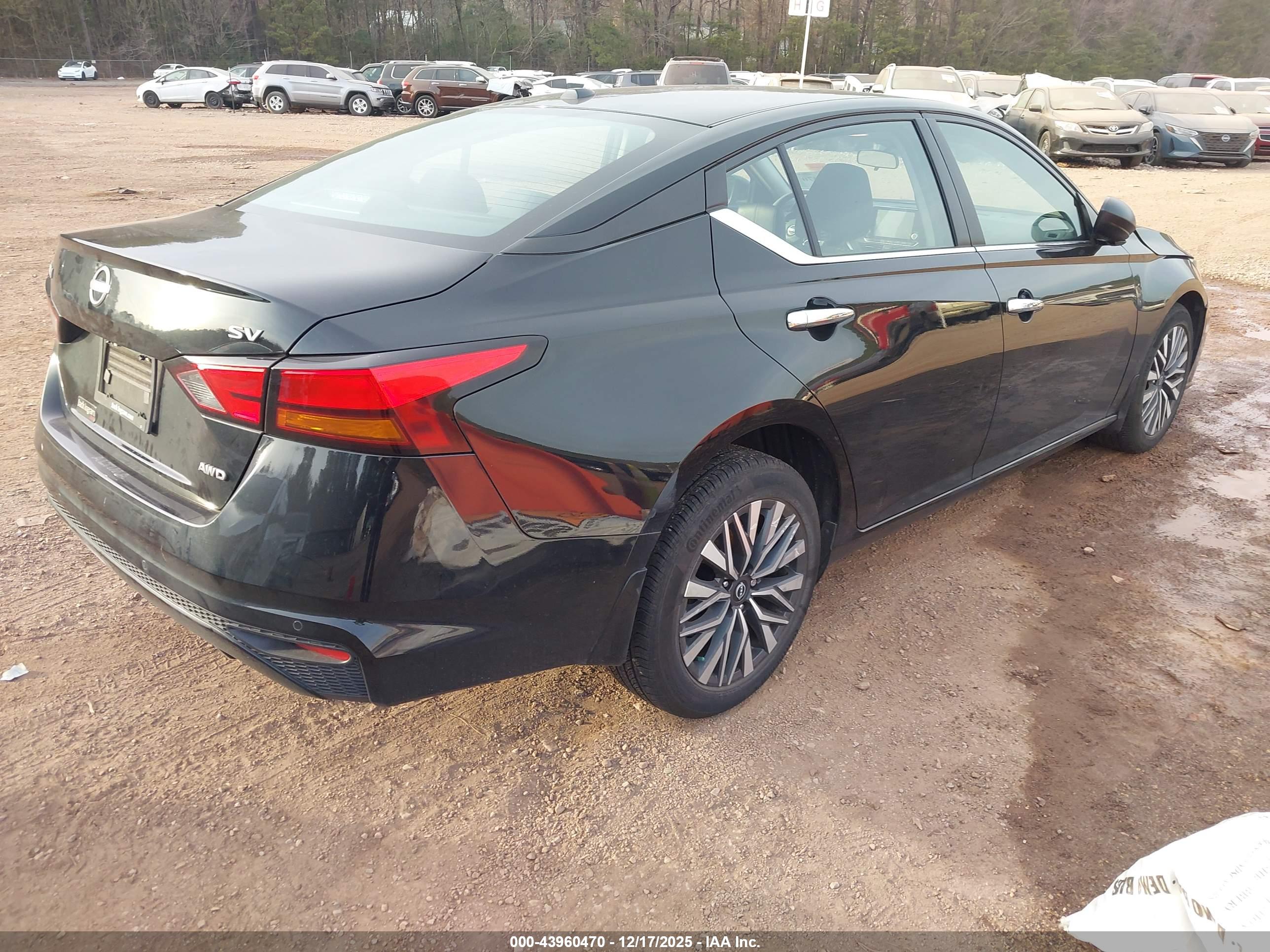 NISSAN ALTIMA image 4
