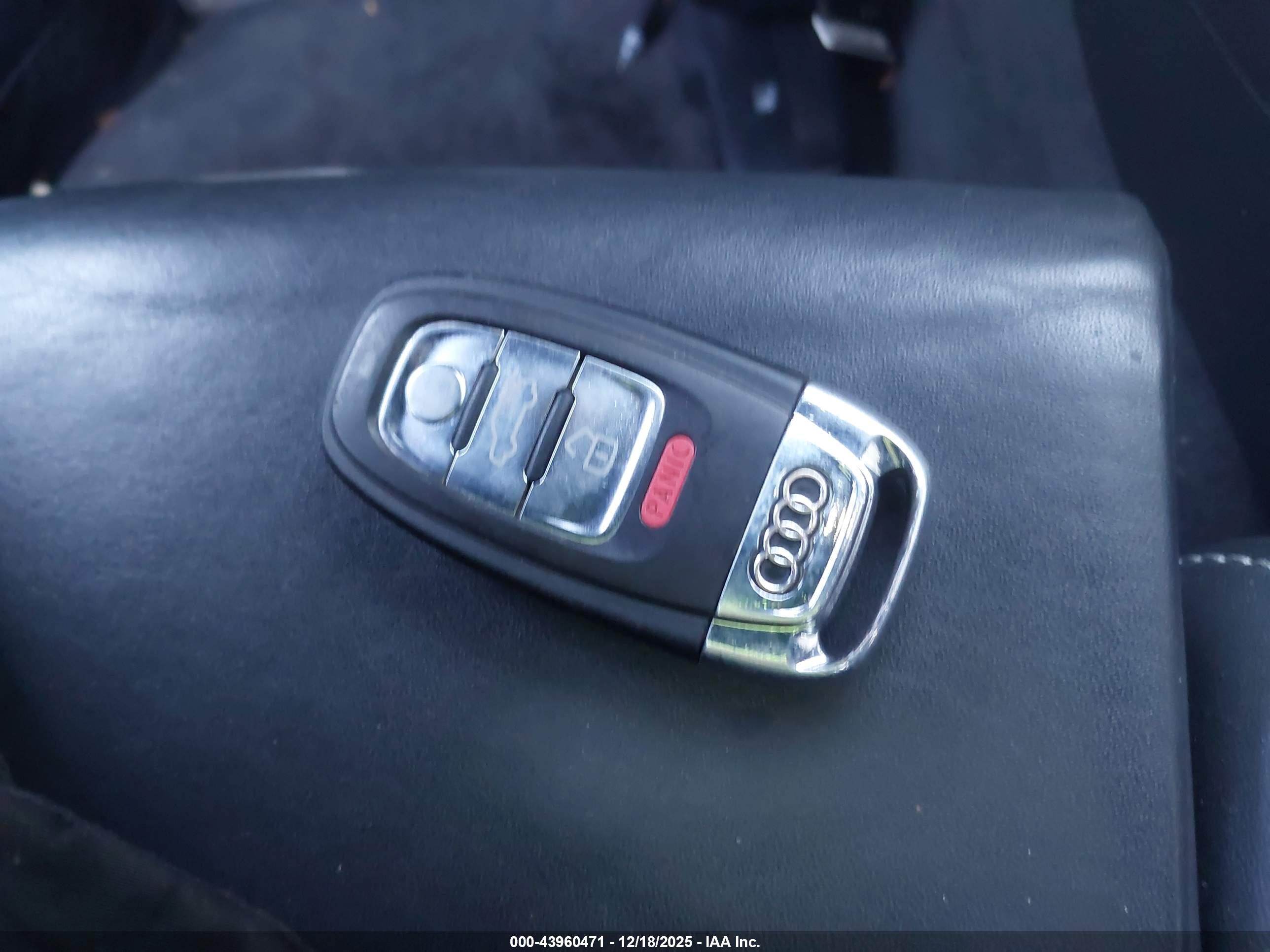AUDI S4 image 11