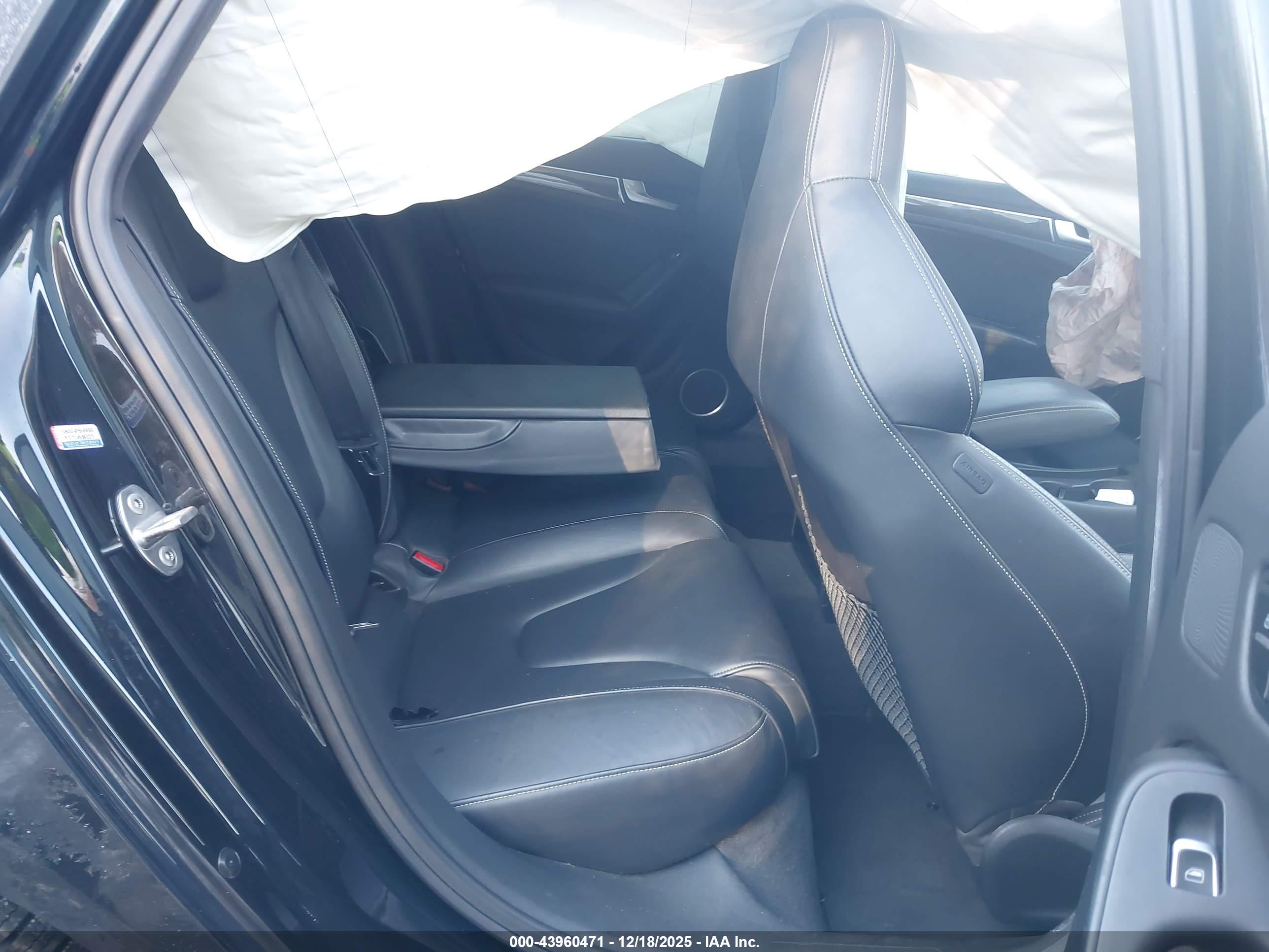 AUDI S4 image 8
