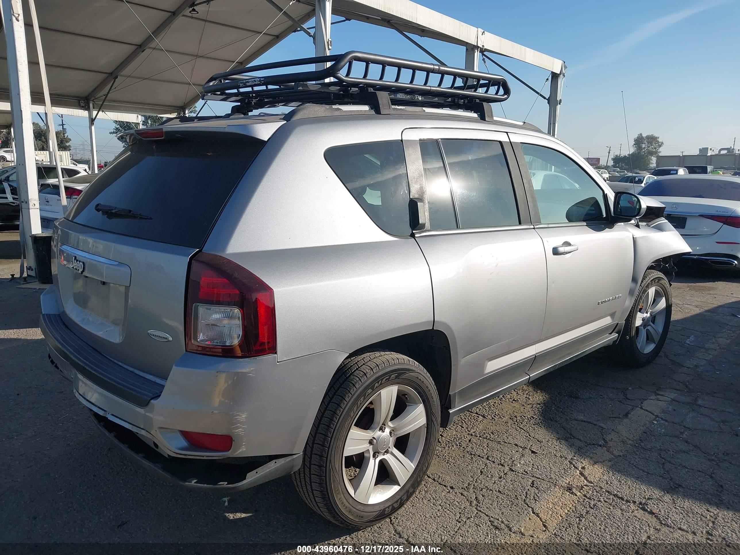 JEEP COMPASS image 4