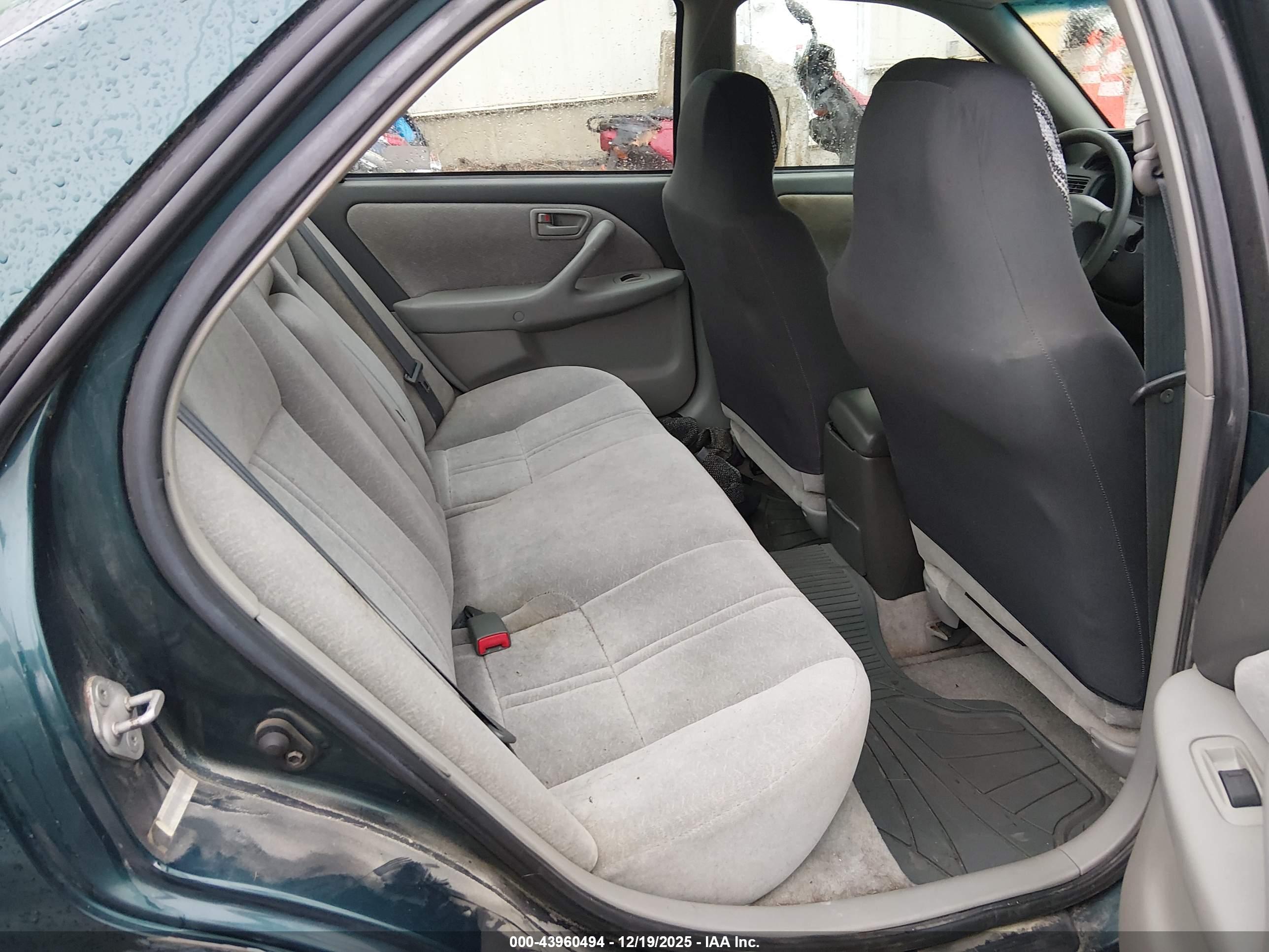 TOYOTA CAMRY image 8