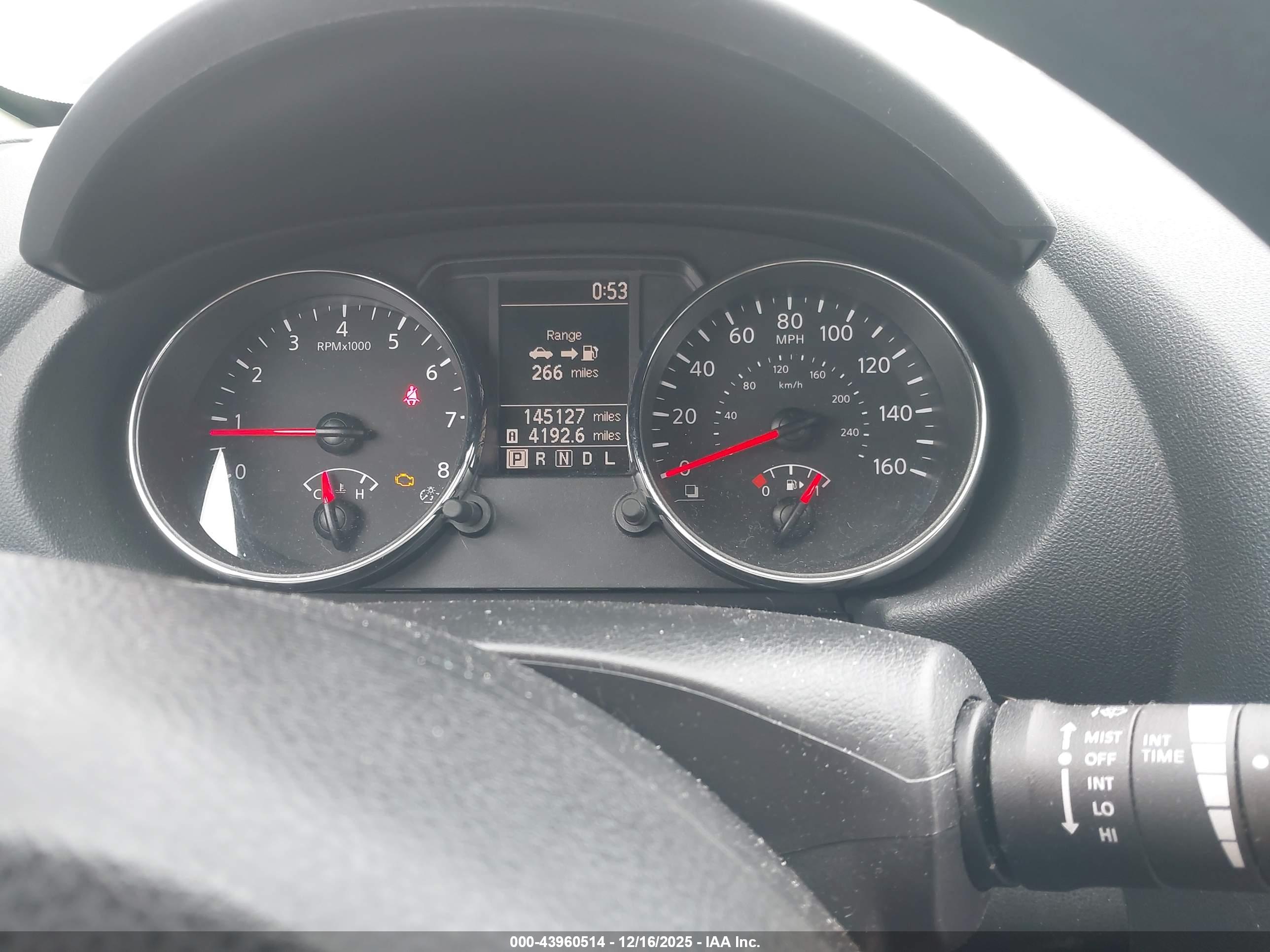 NISSAN ROGUE image 7